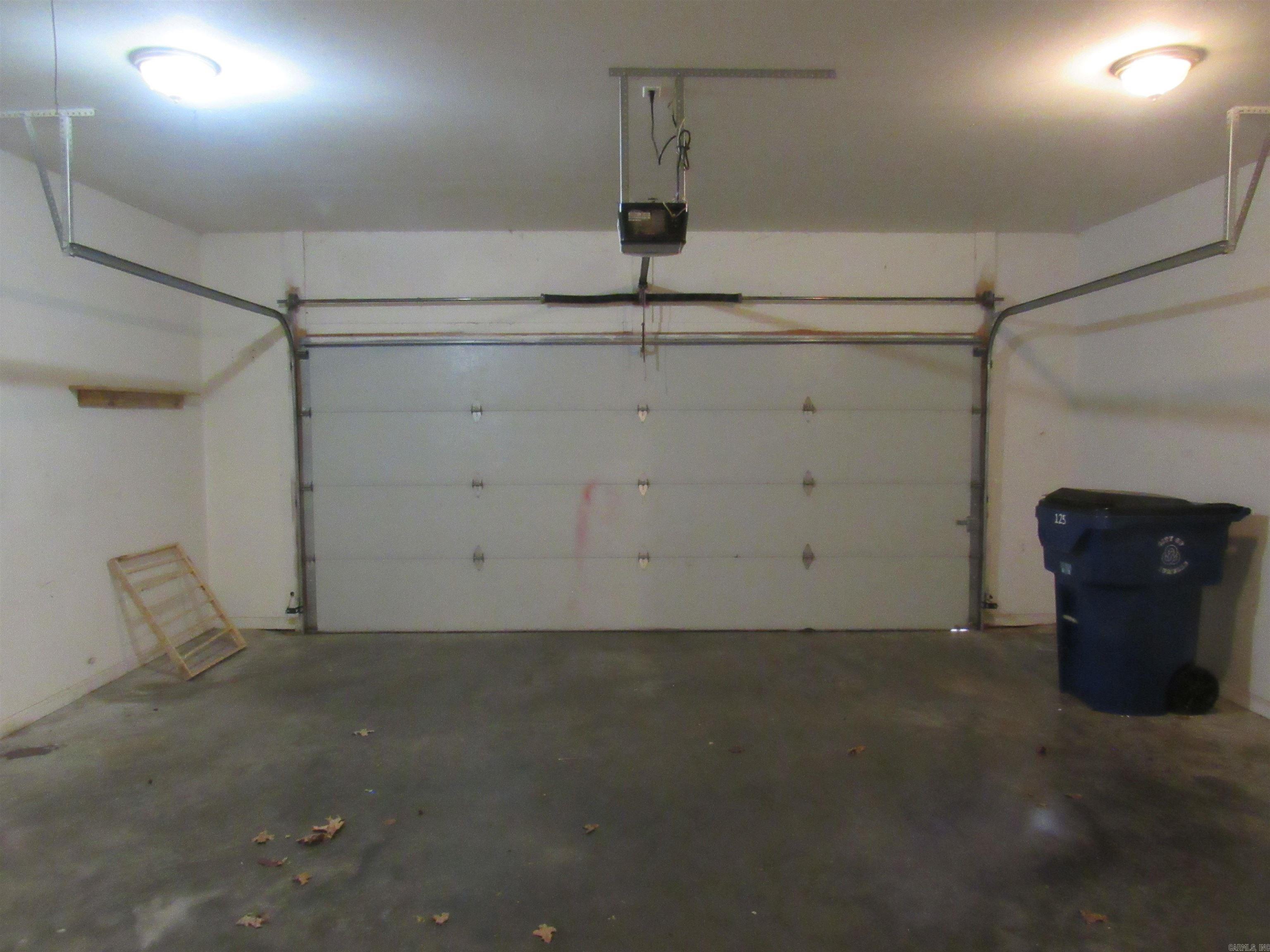 125 Orleans Dr  Maumelle, AR