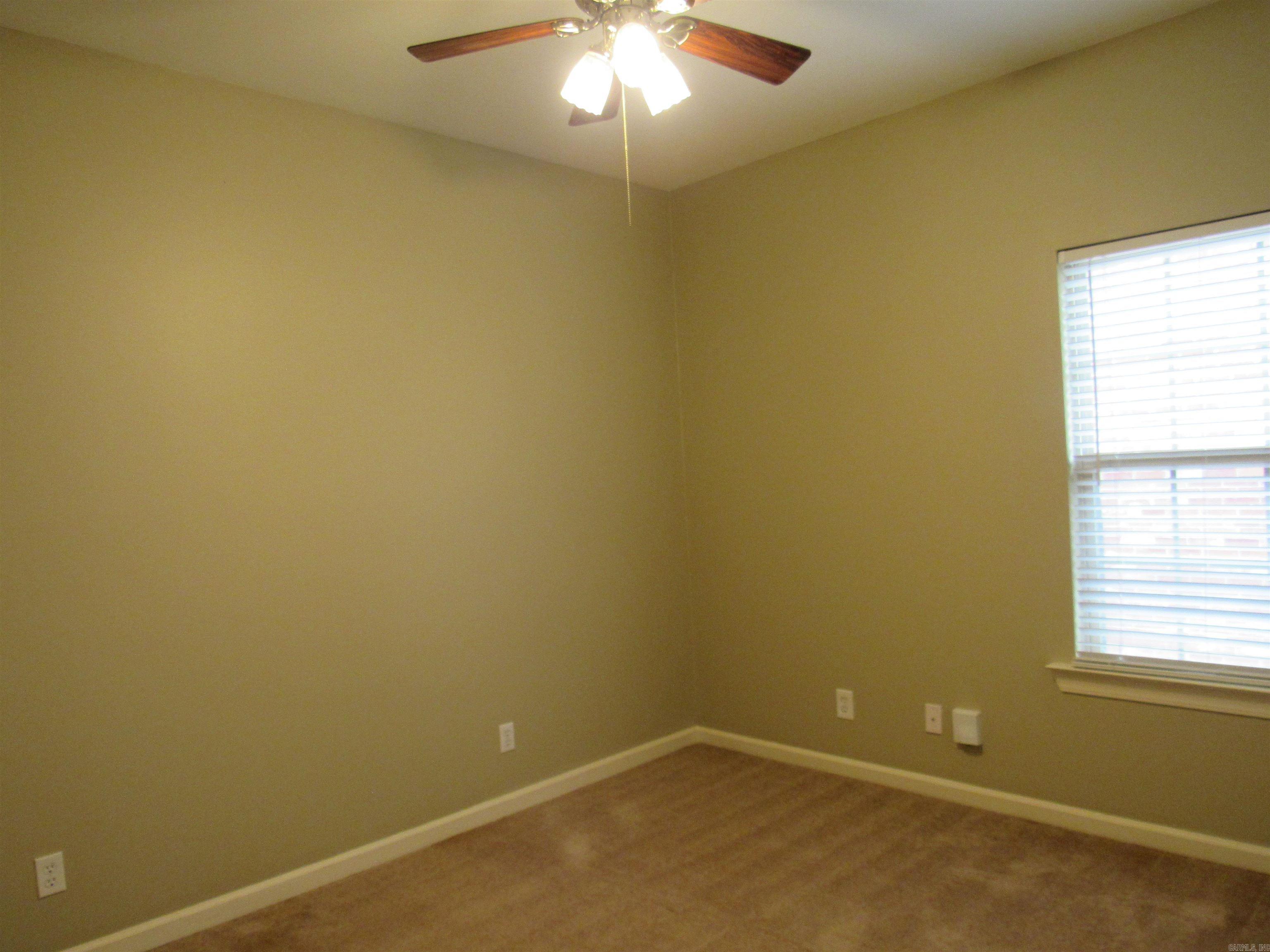 125 Orleans Dr  Maumelle, AR