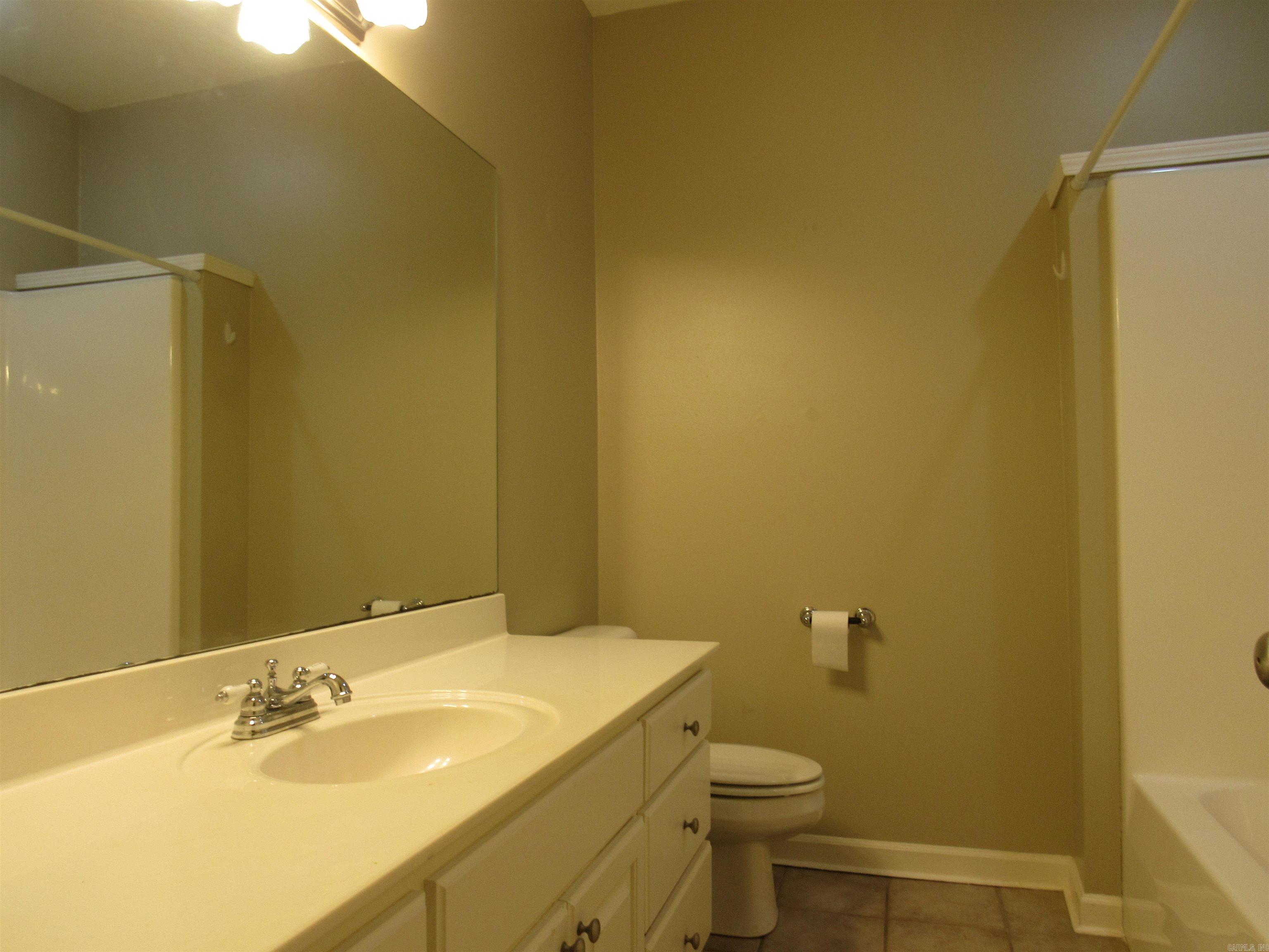 125 Orleans Dr  Maumelle, AR