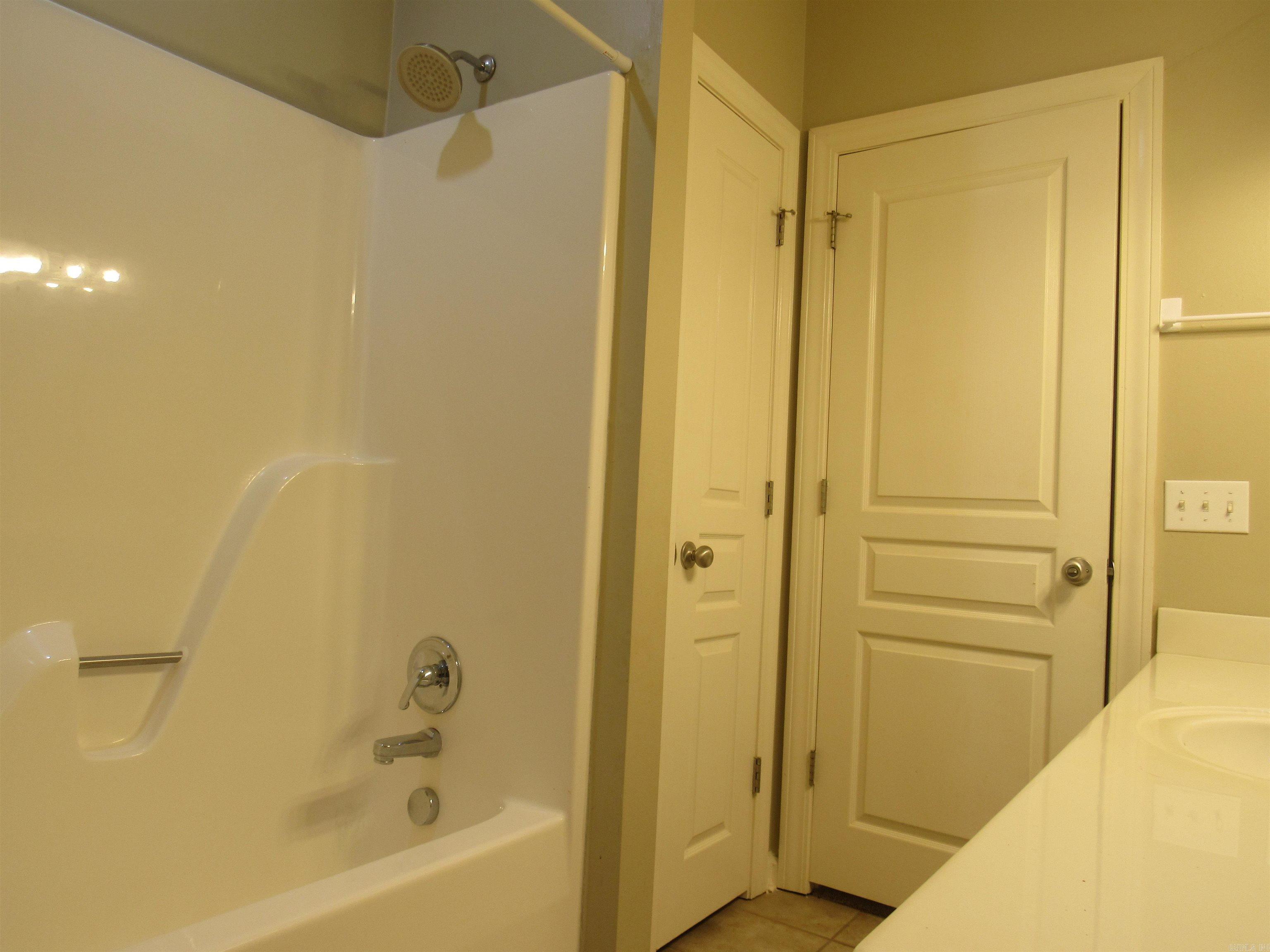 125 Orleans Dr  Maumelle, AR