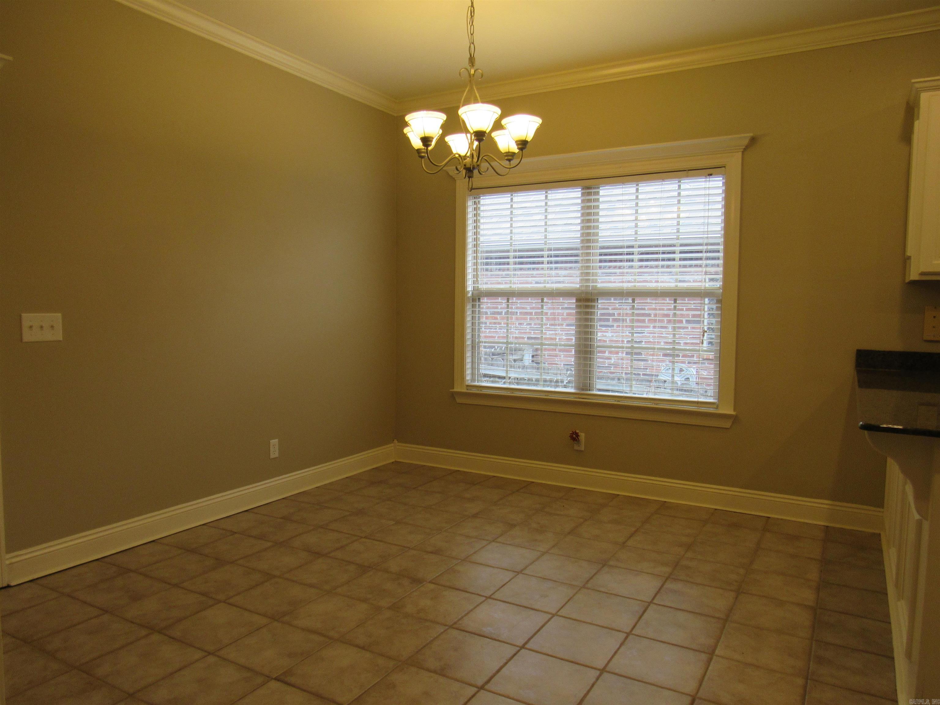 125 Orleans Dr  Maumelle, AR