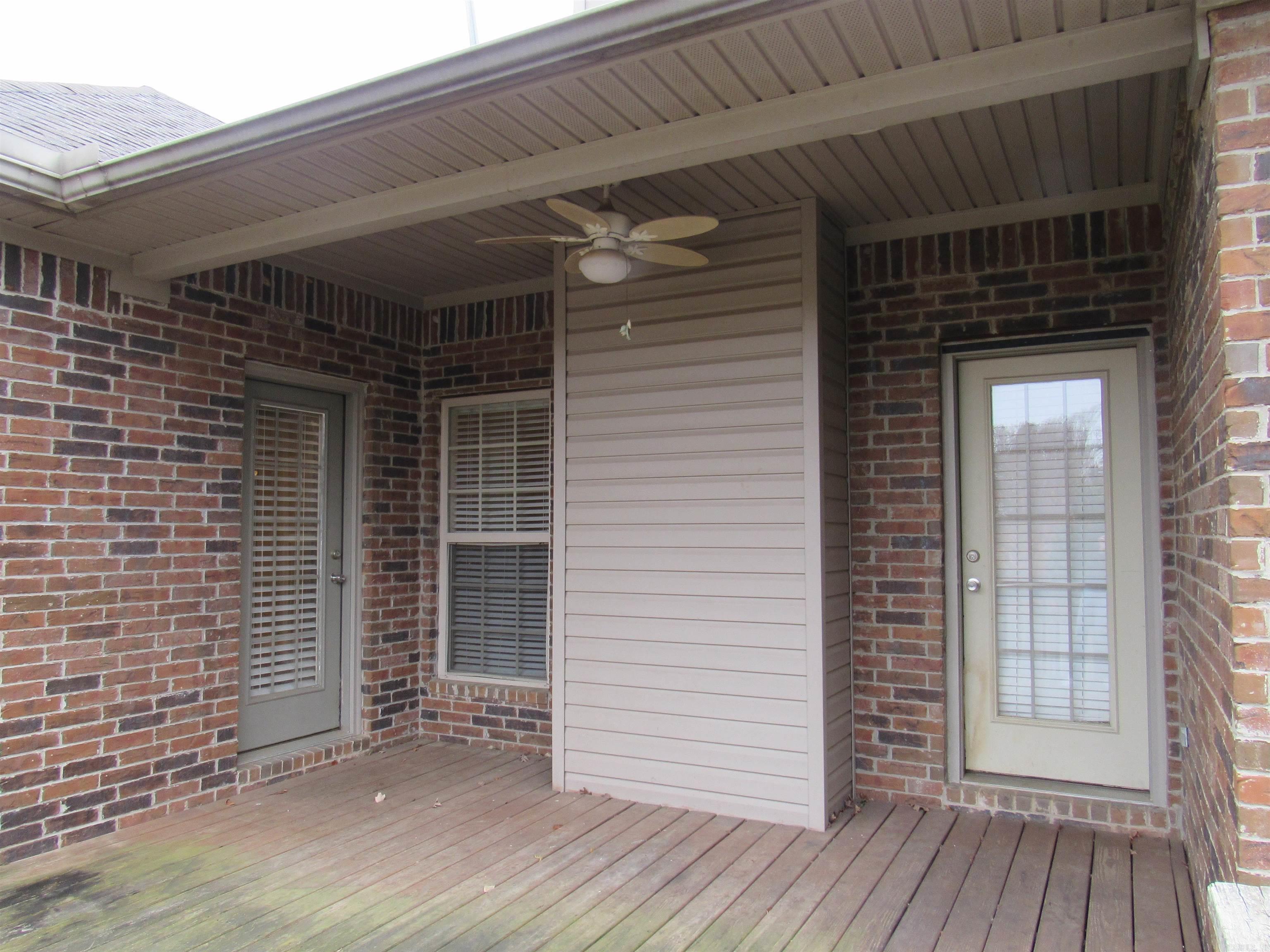 125 Orleans Dr  Maumelle, AR