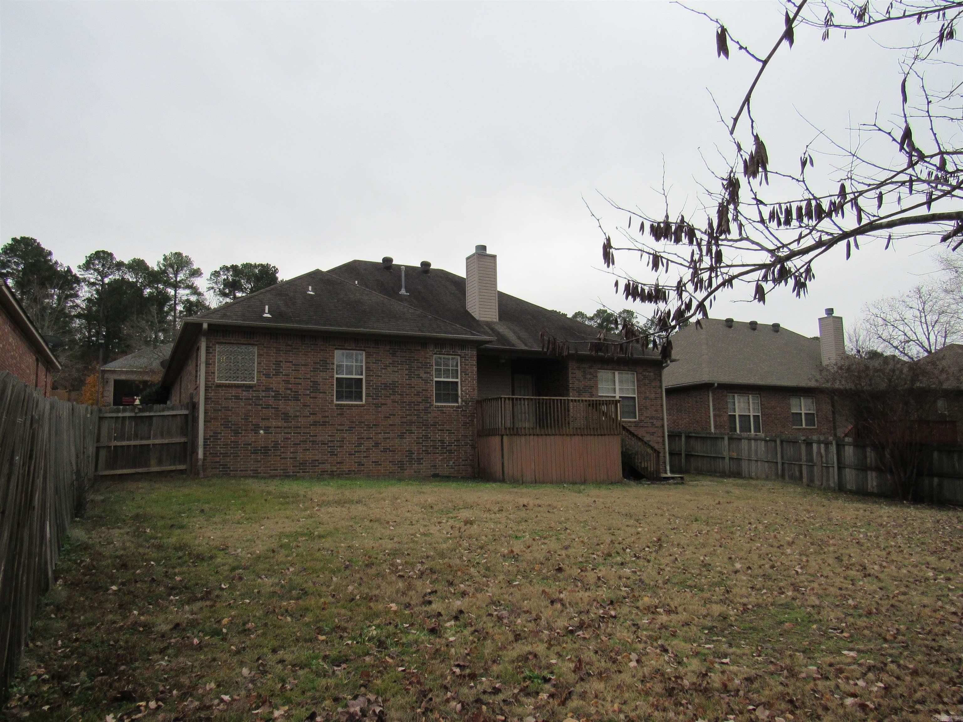 125 Orleans Dr  Maumelle, AR