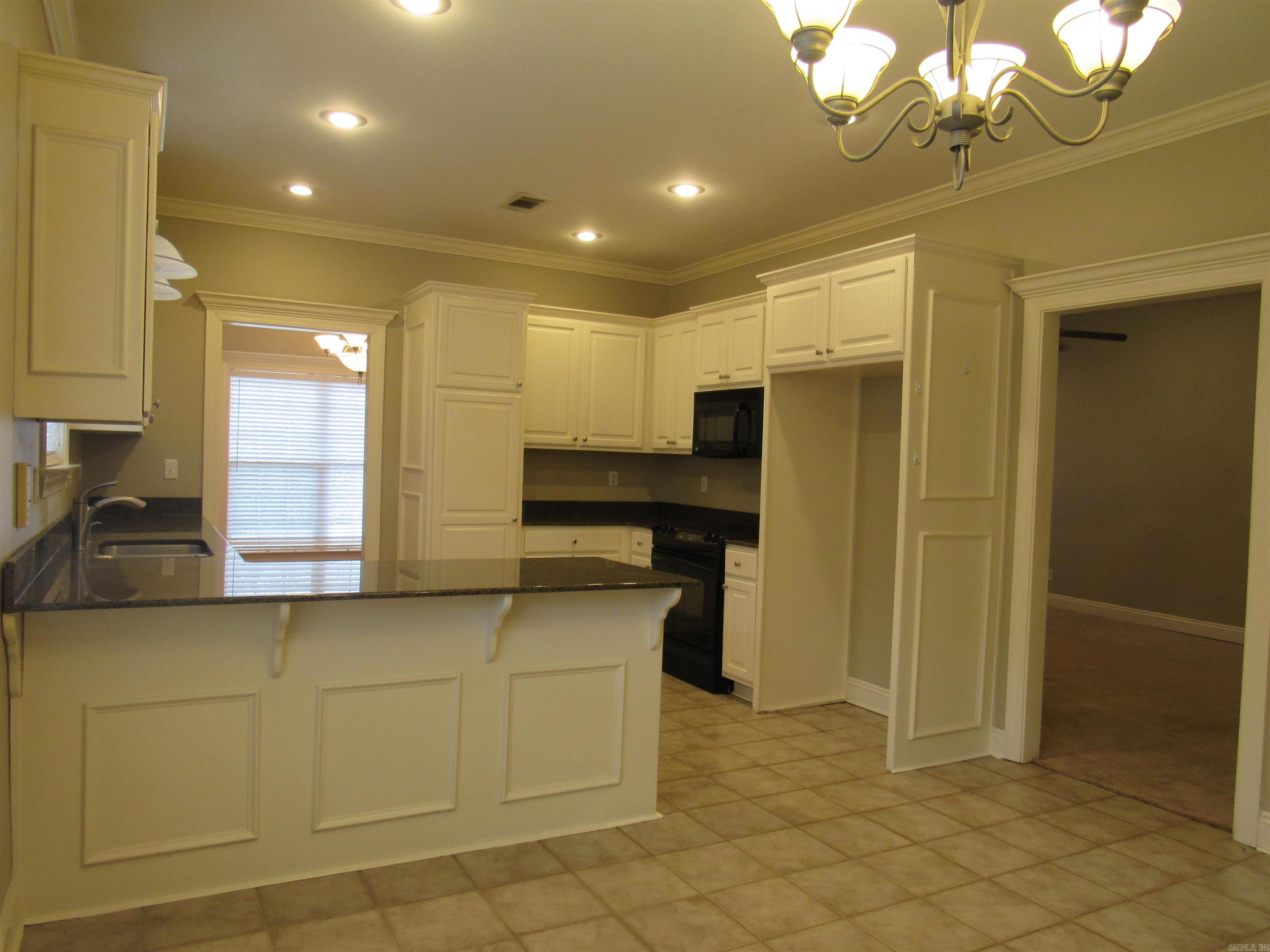 125 Orleans Dr  Maumelle, AR