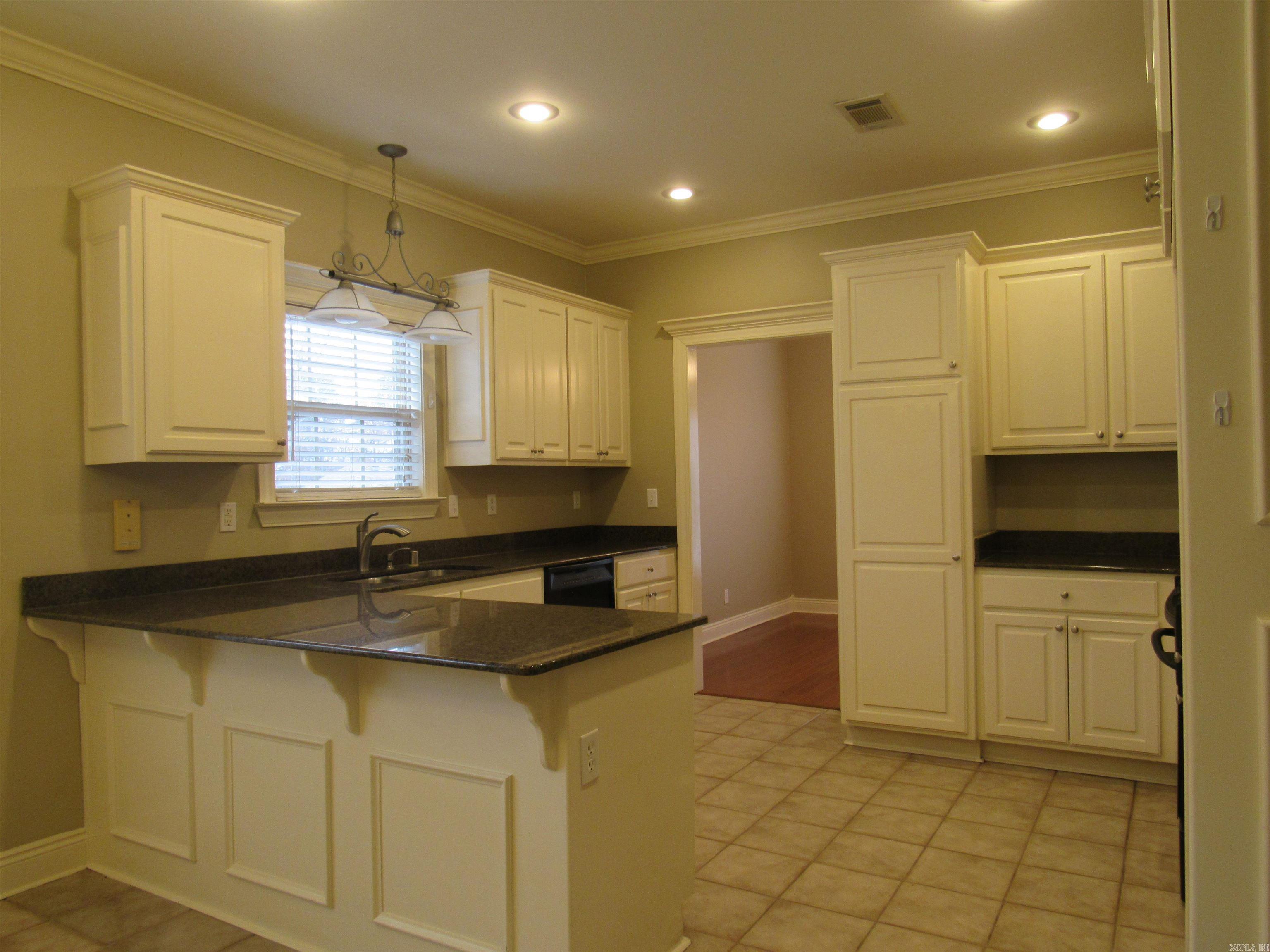 125 Orleans Dr  Maumelle, AR