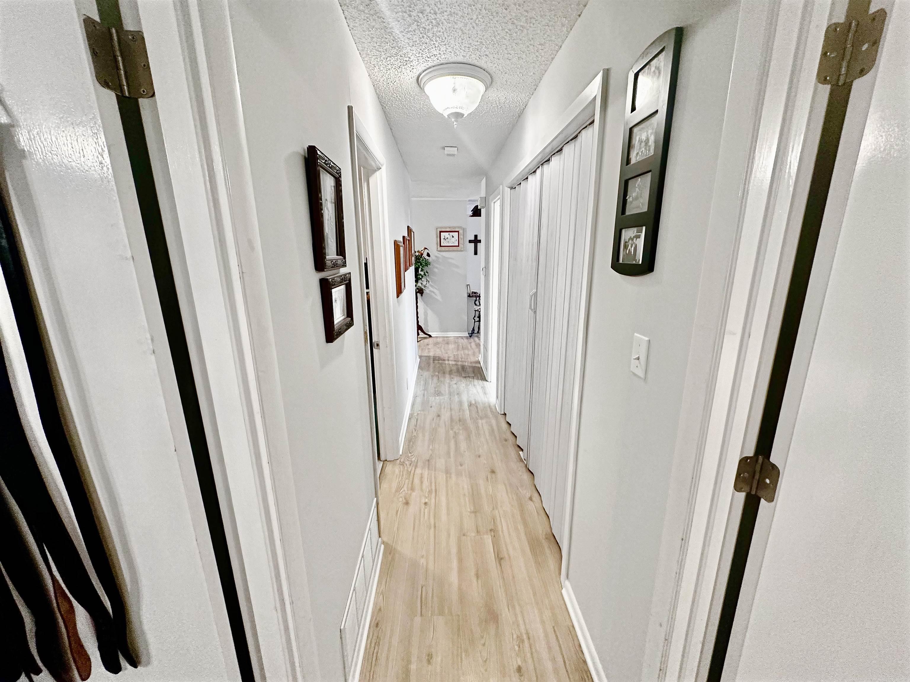 105 Seminole Ct  Hot Springs, AR