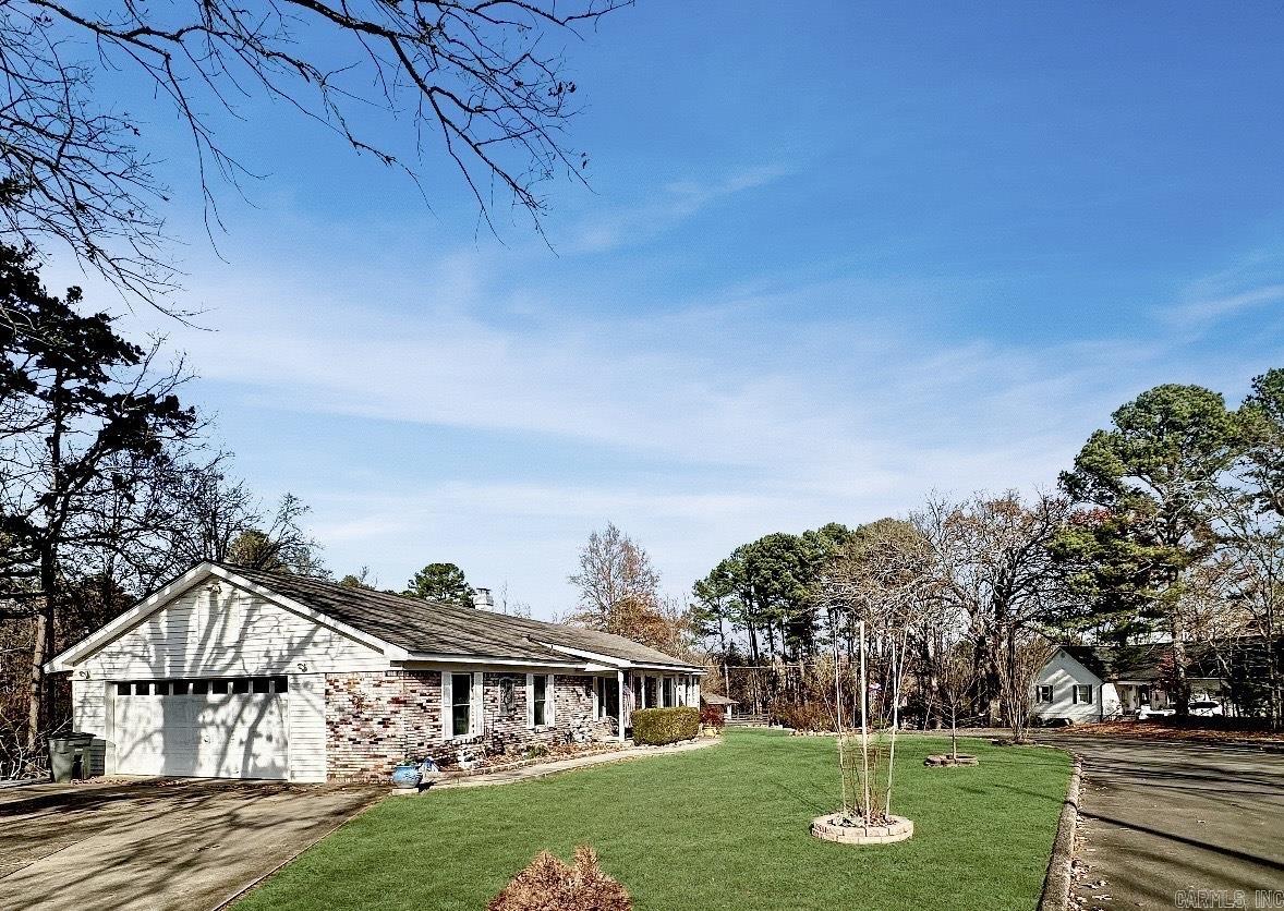 105 Seminole Ct  Hot Springs, AR