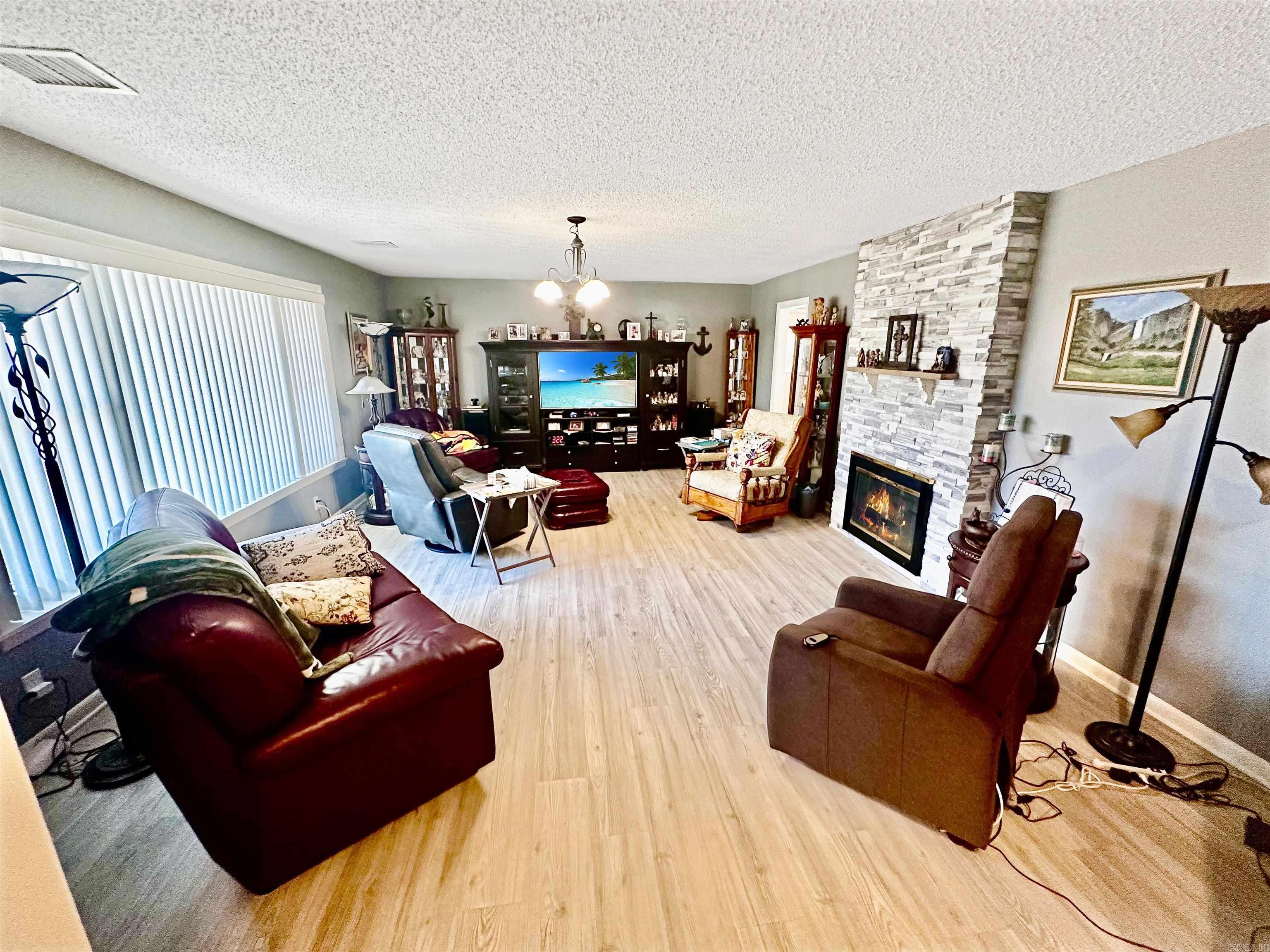 105 Seminole Ct  Hot Springs, AR