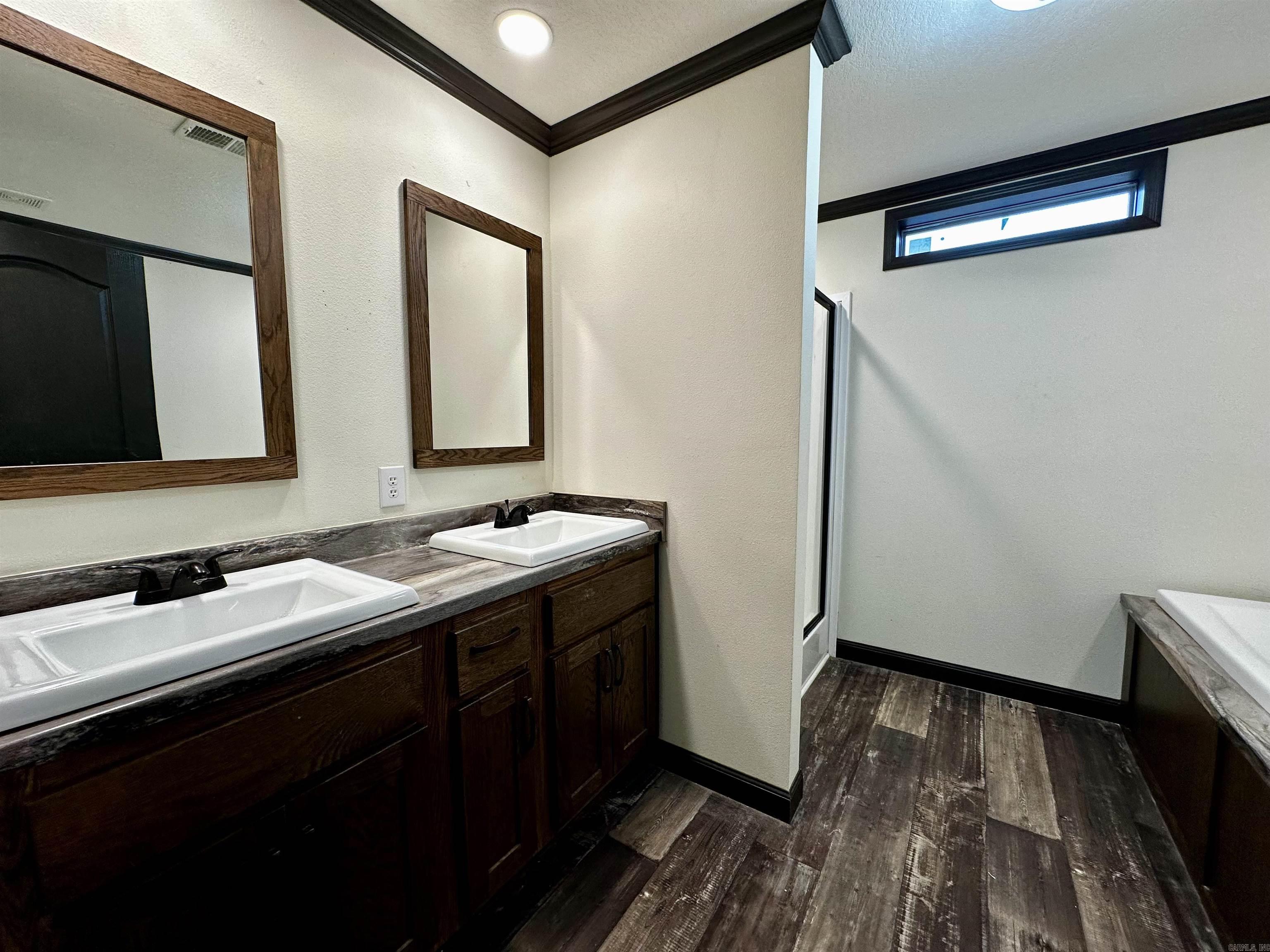 5681 MC 5014  Everton, AR