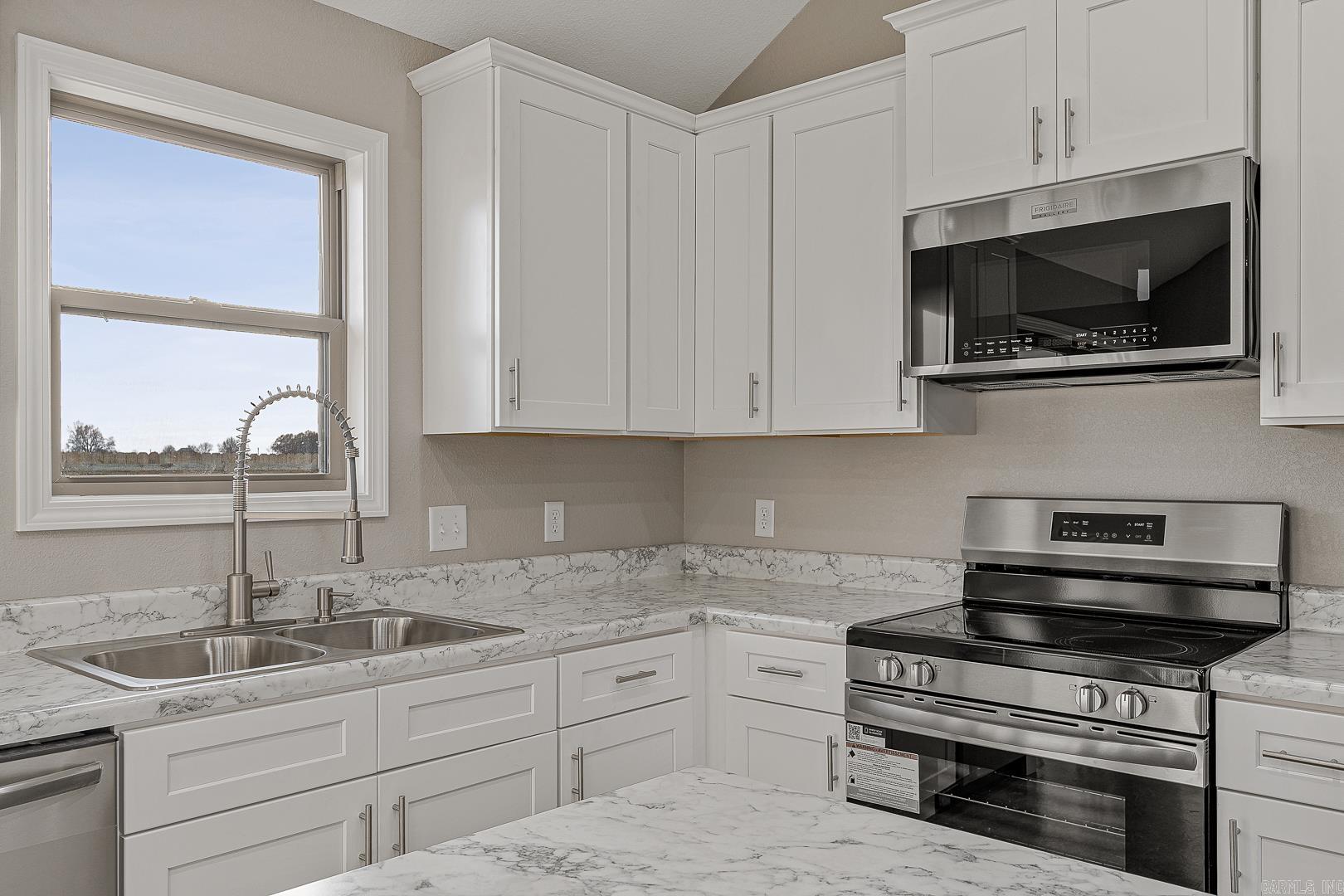 1005 Sixth Lake City, AR 72437