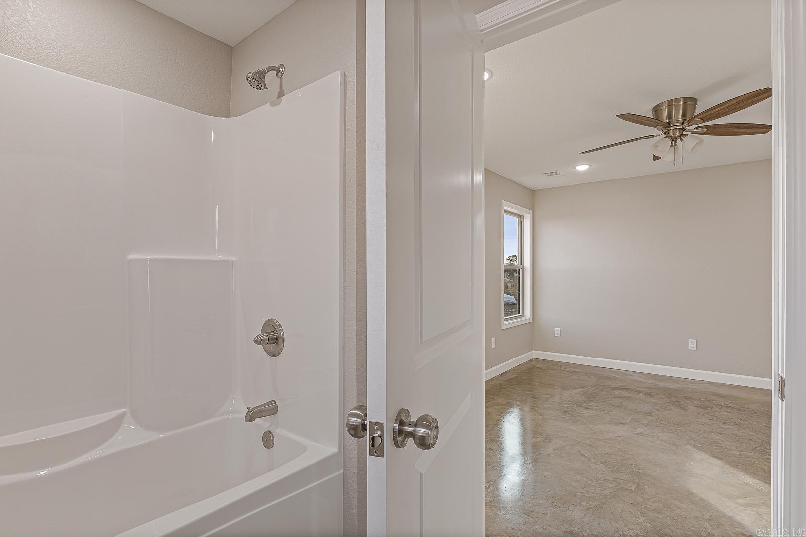 1005 Sixth Lake City, AR 72437