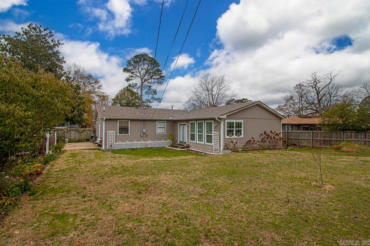 912 W Vine  Sheridan, AR