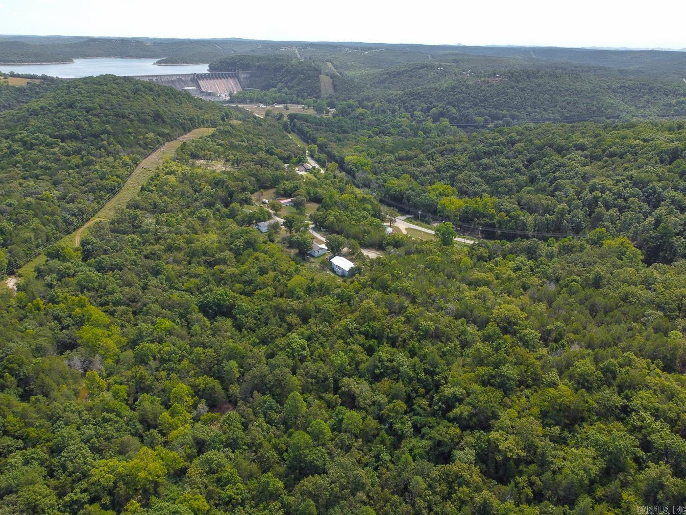 72 W Piper Ln  Salesville, AR