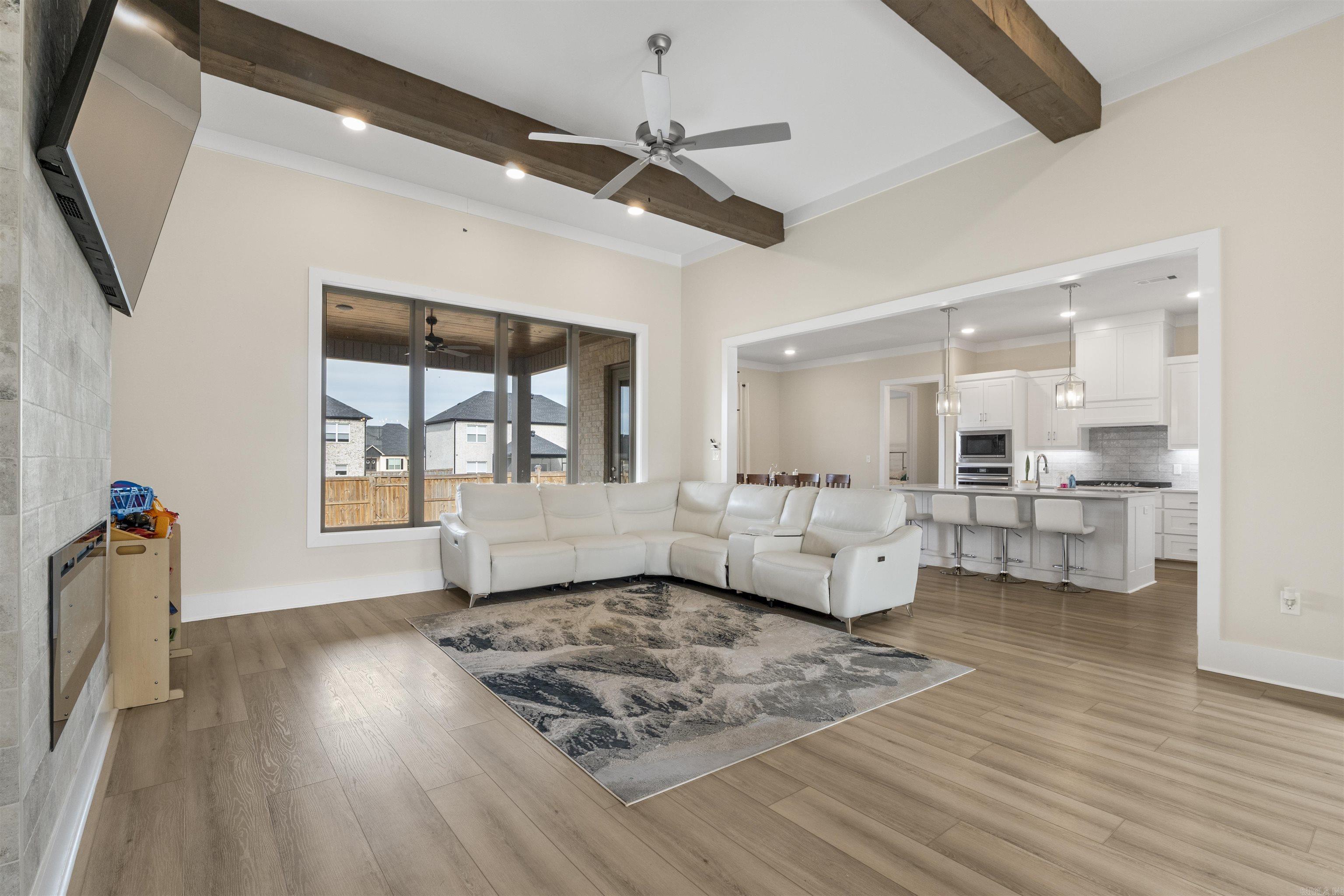 75 Lucia Lane Maumelle, AR 72113