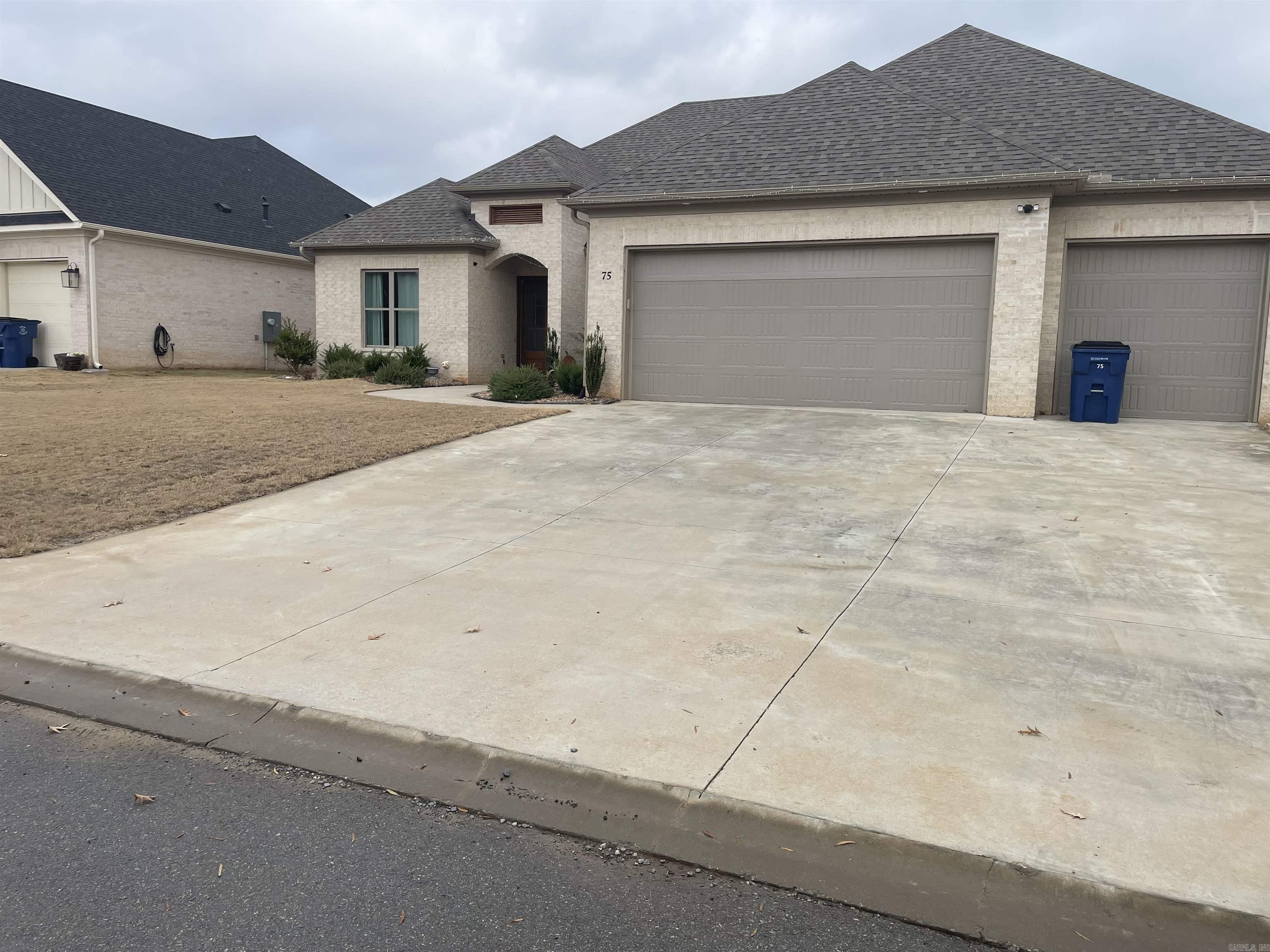 75 Lucia Lane Maumelle, AR 72113