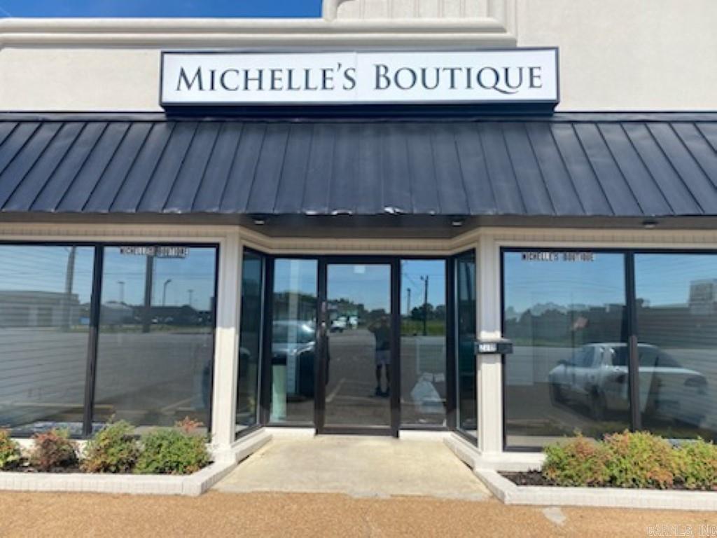 2719 S Caraway  Jonesboro, AR