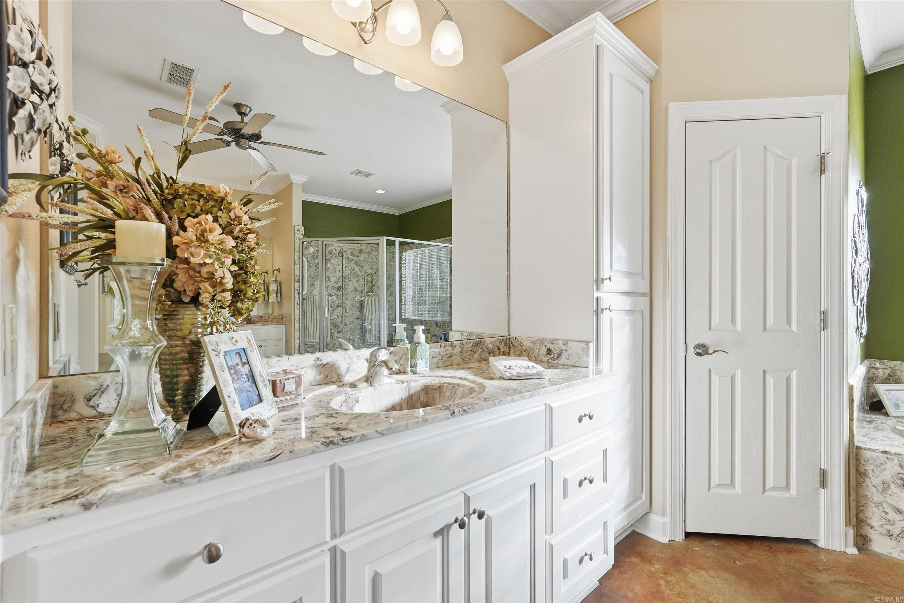 2121 DONHAM  Bauxite, AR