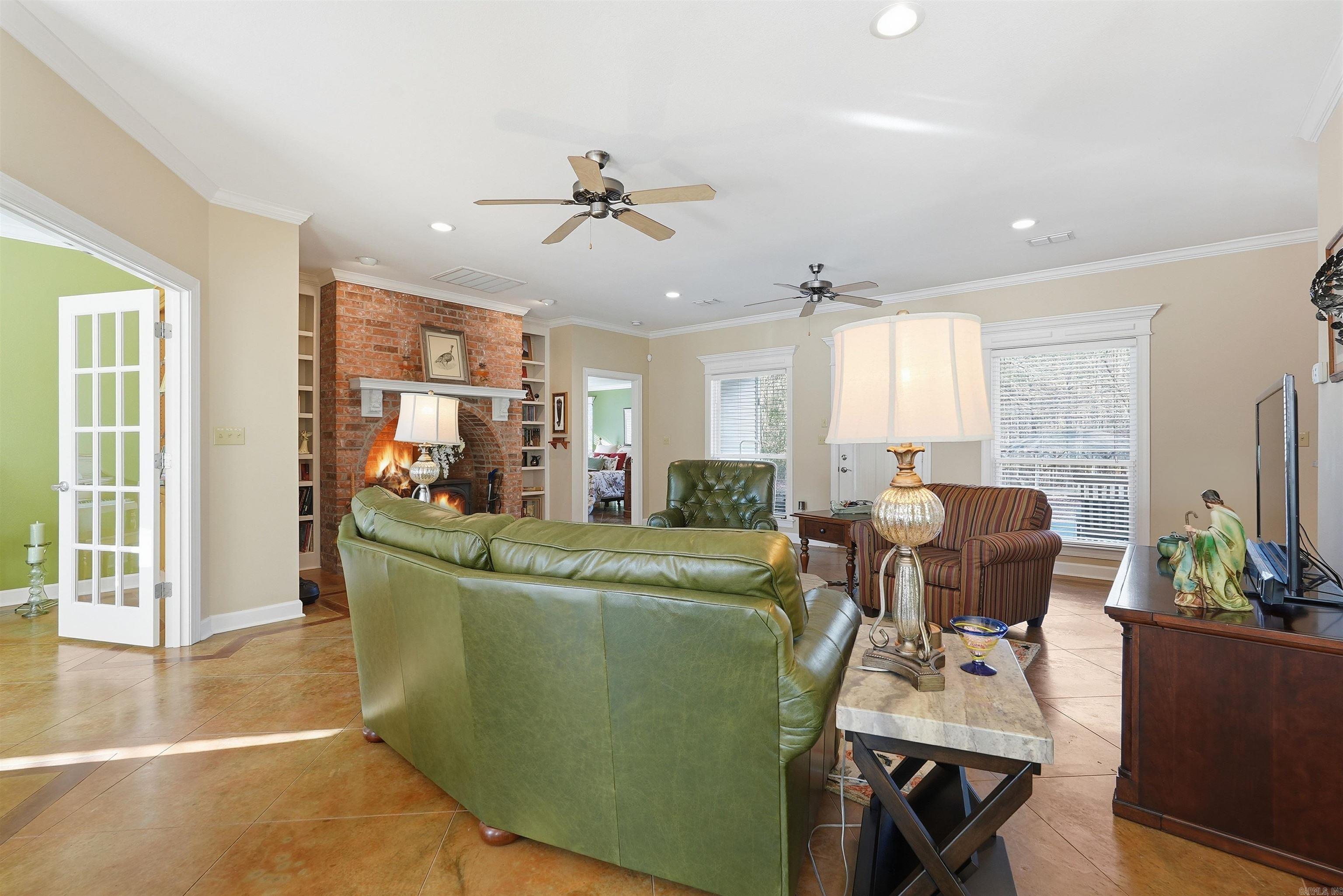 2121 DONHAM  Bauxite, AR