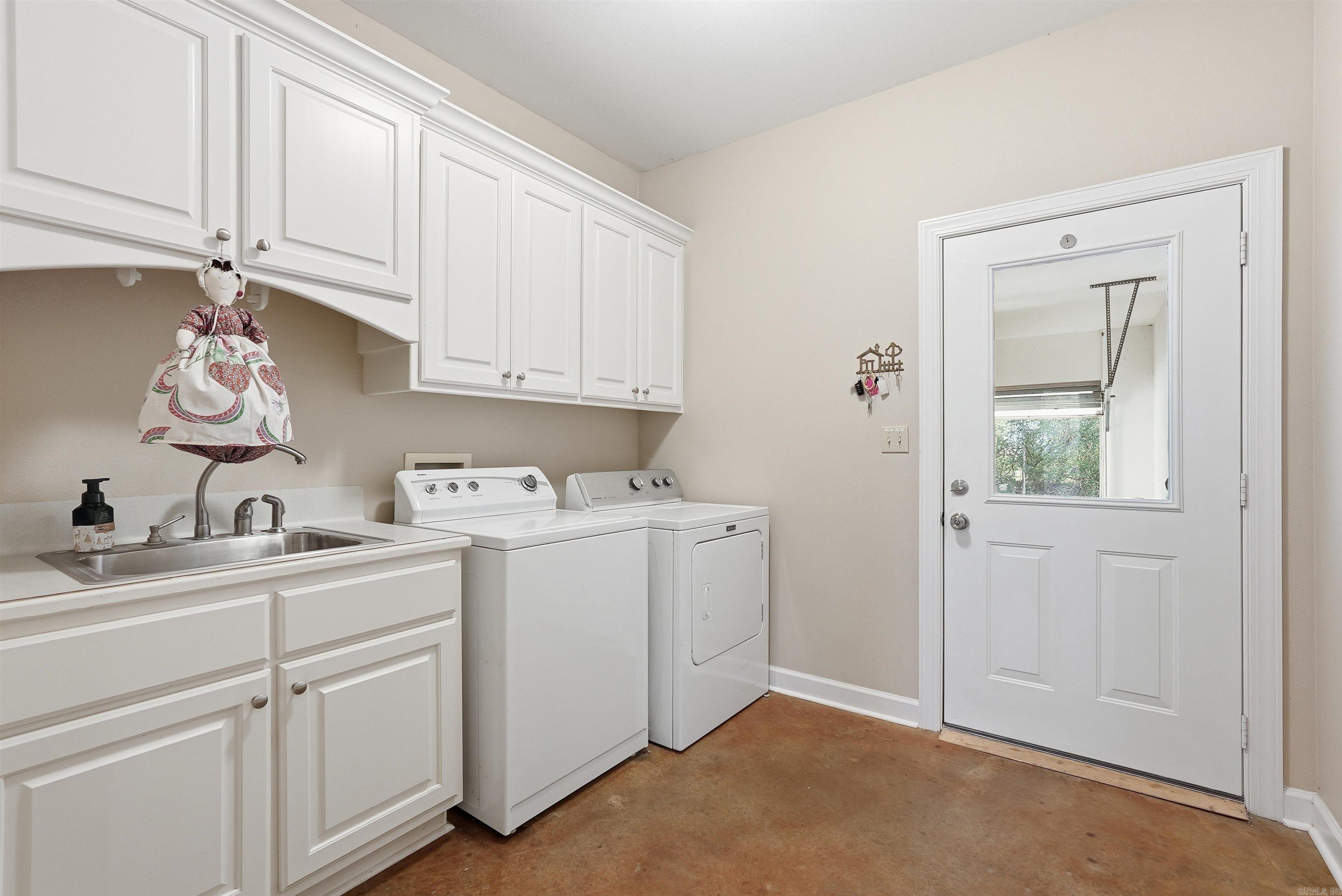 2121 DONHAM  Bauxite, AR