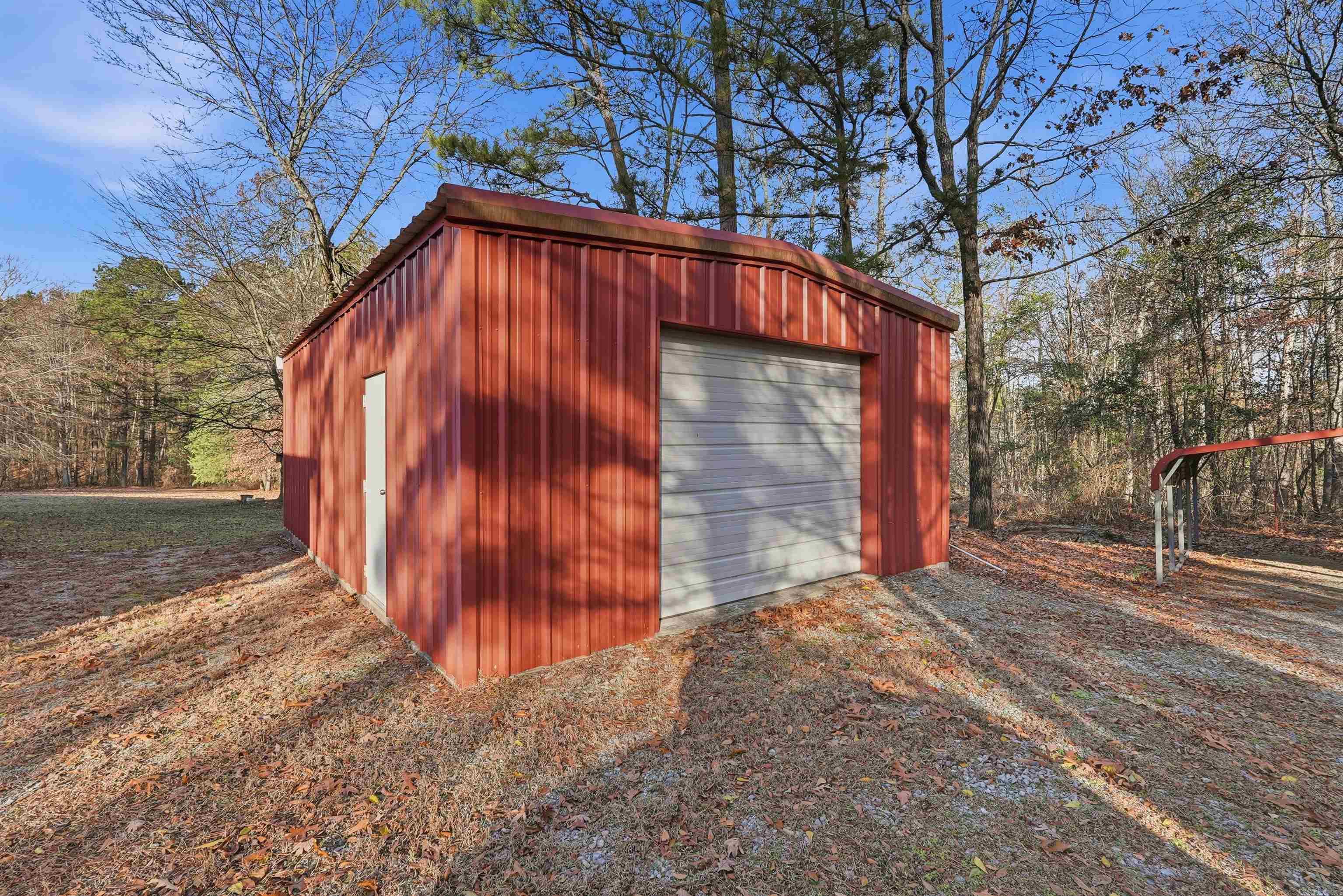 2121 DONHAM  Bauxite, AR