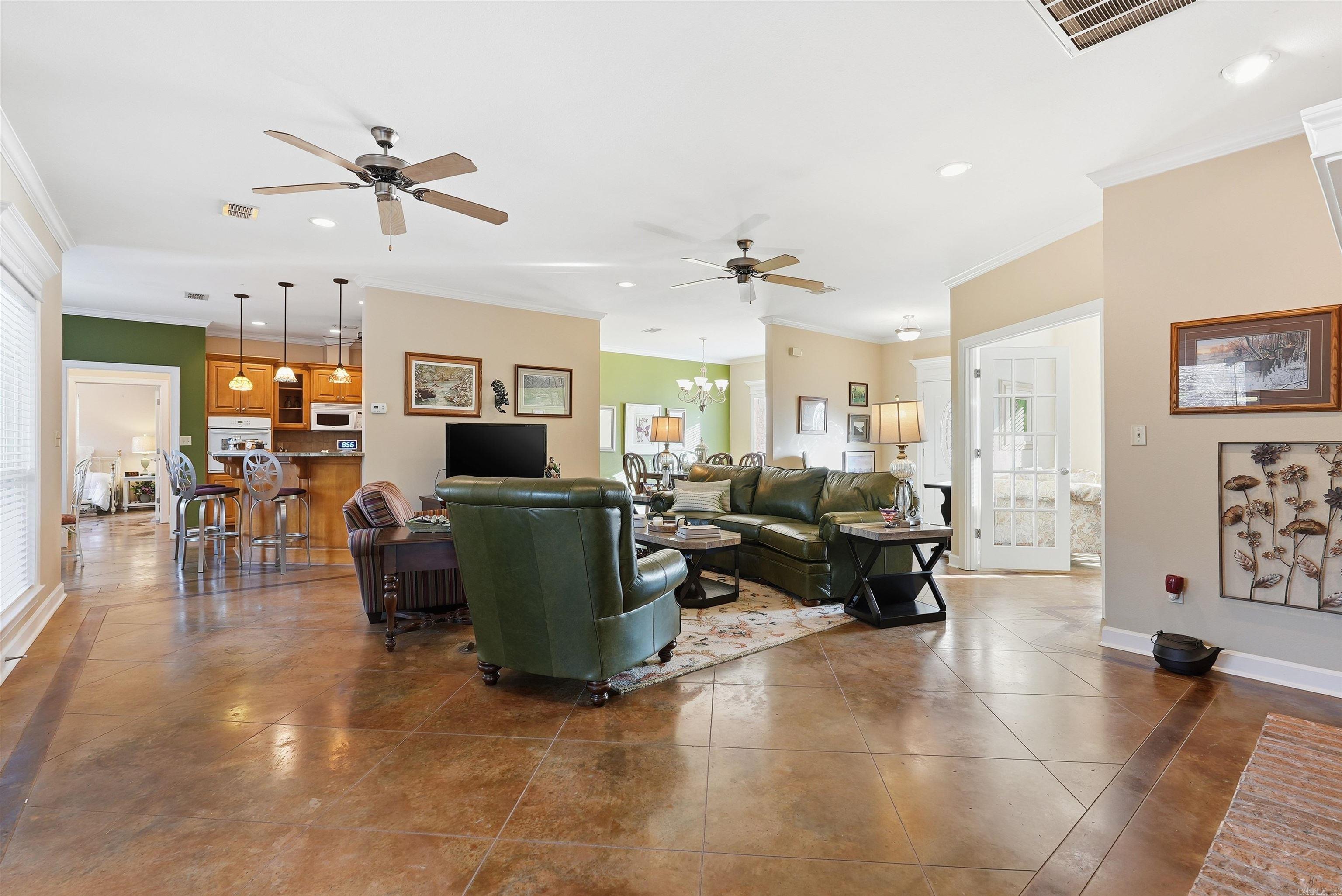 2121 DONHAM  Bauxite, AR