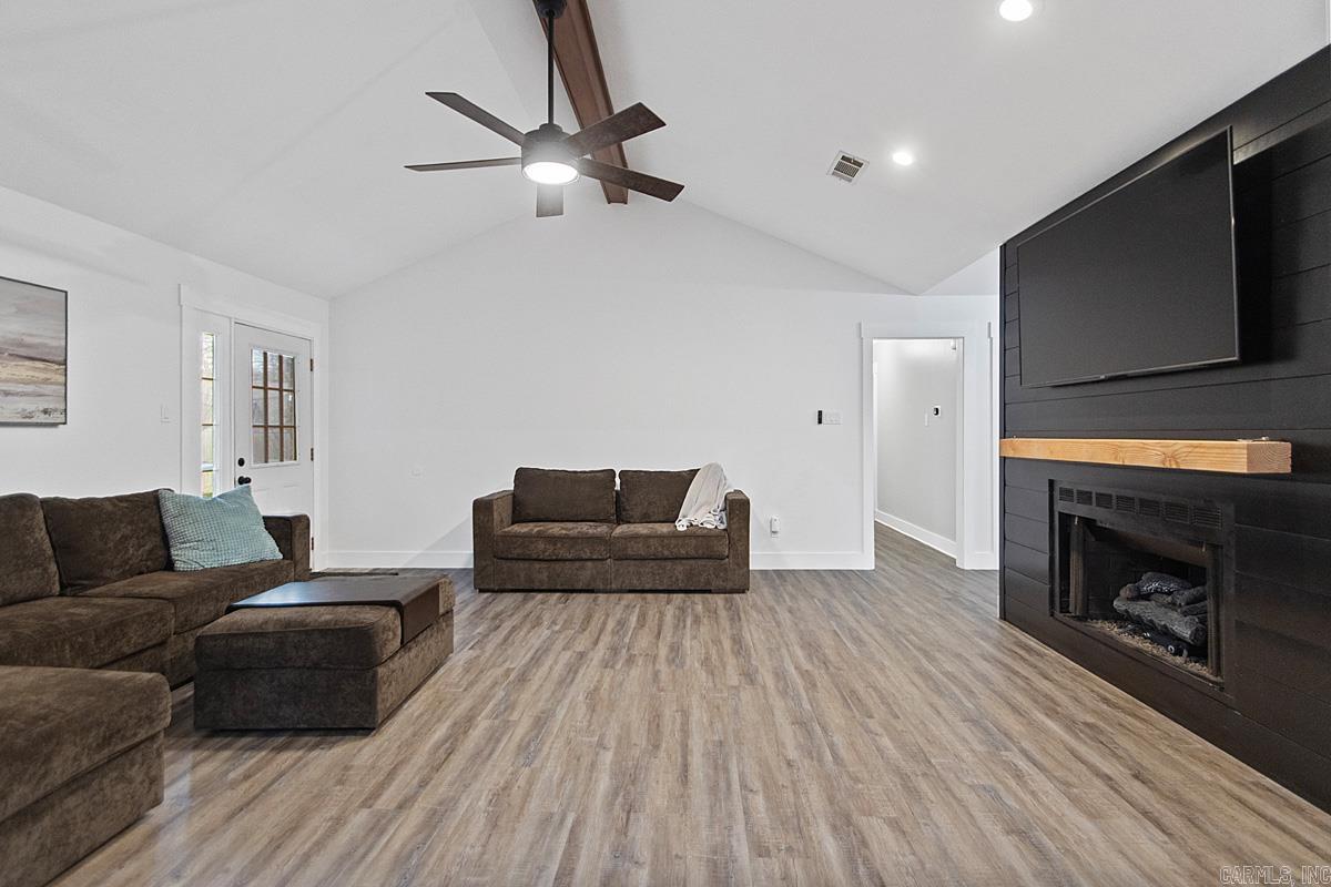 100 Horseshoe  Sherwood, AR