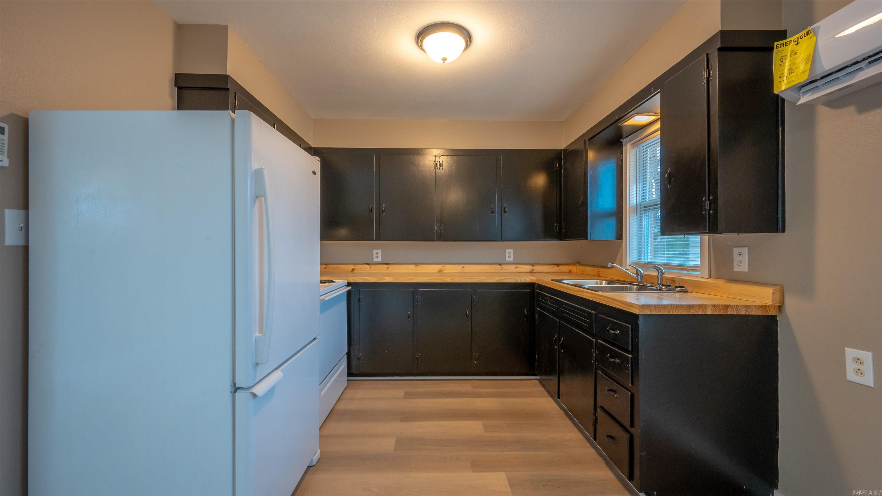 406 Sidney St  Batesville, AR