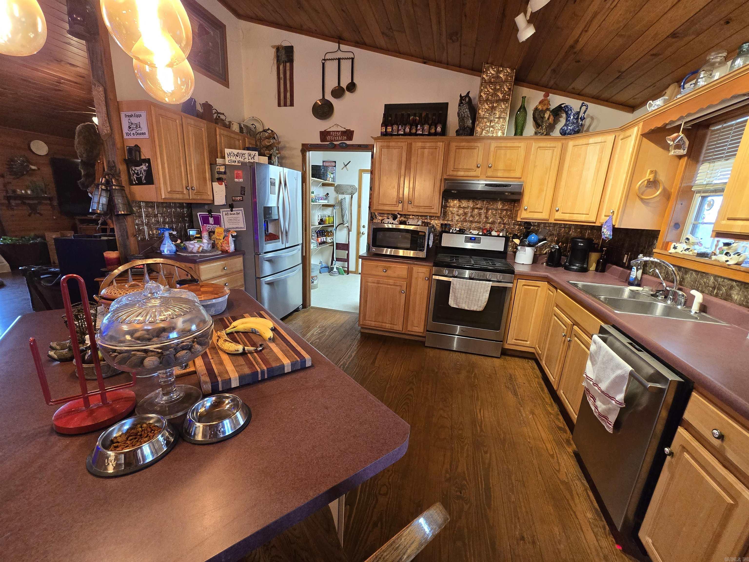 367 Bent Oak LN  Midway, AR