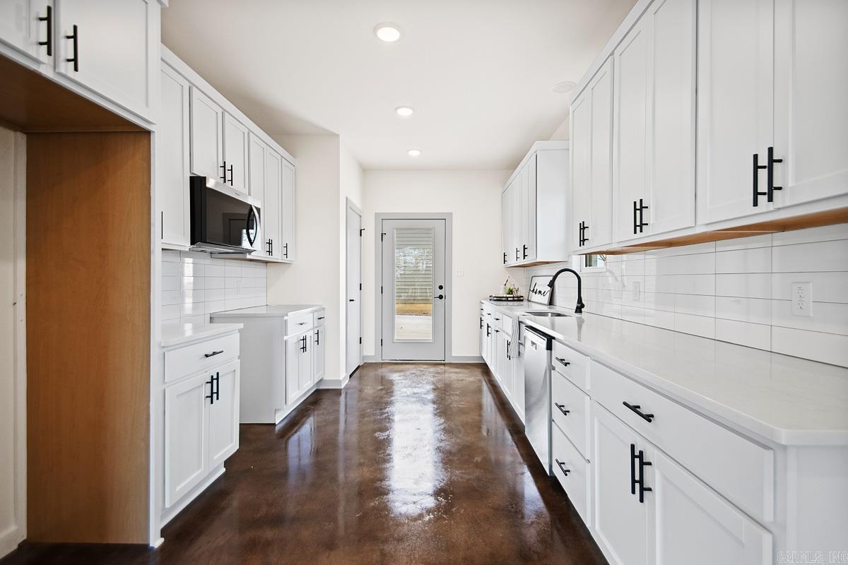 1500 Hanger Street Little Rock, AR 72202-0000