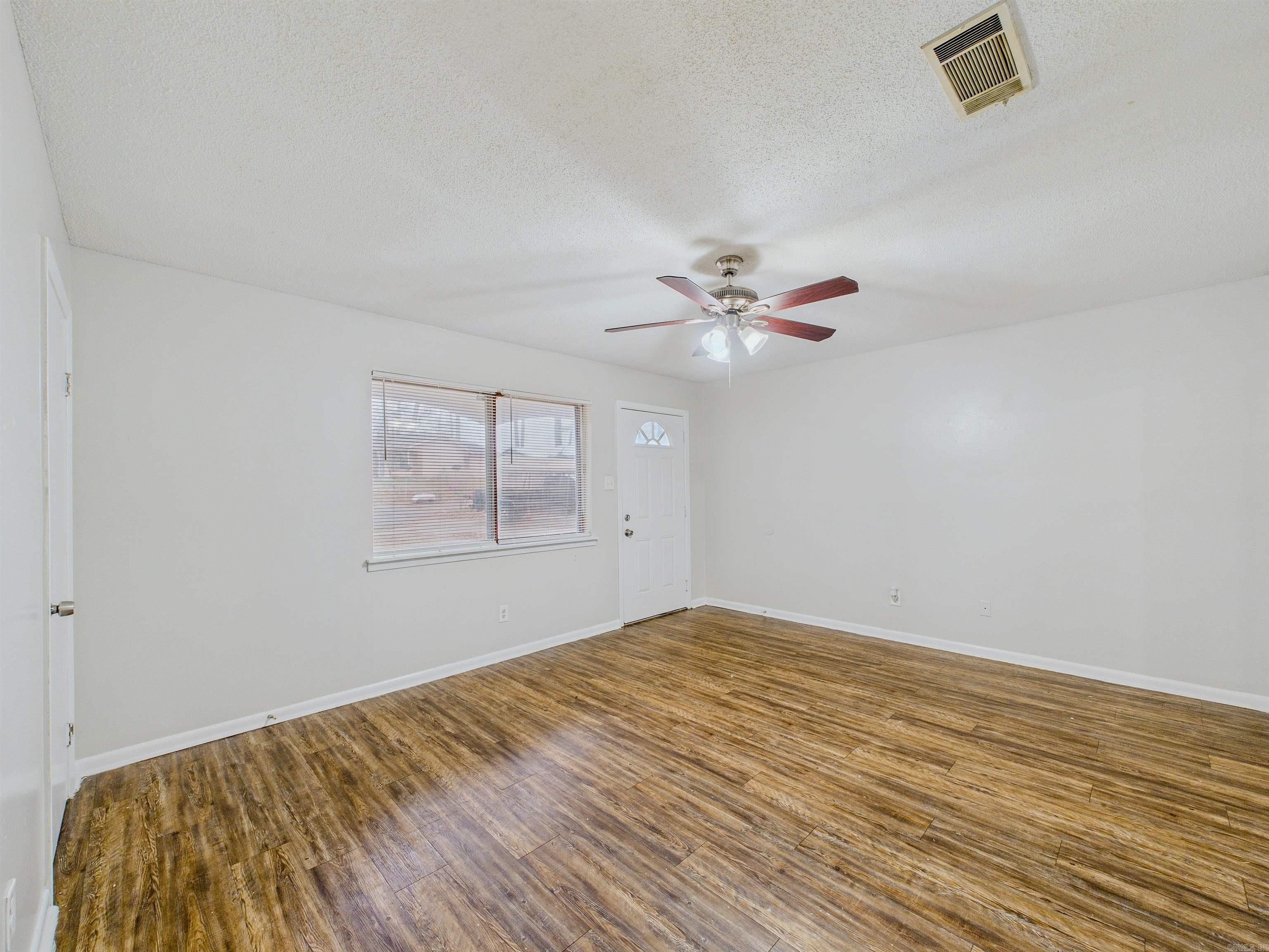 14 Linkay  Little Rock, AR