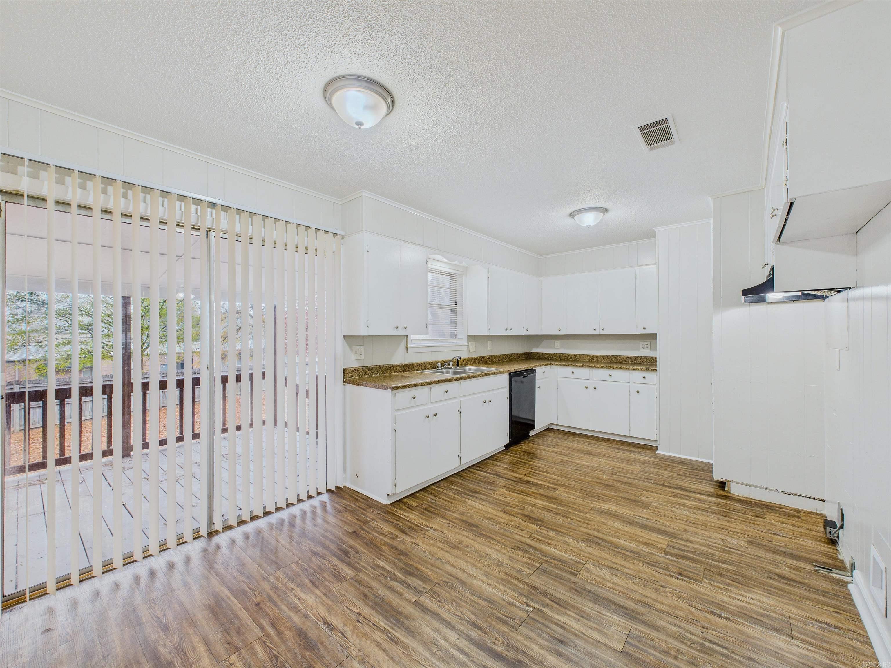 14 Linkay  Little Rock, AR