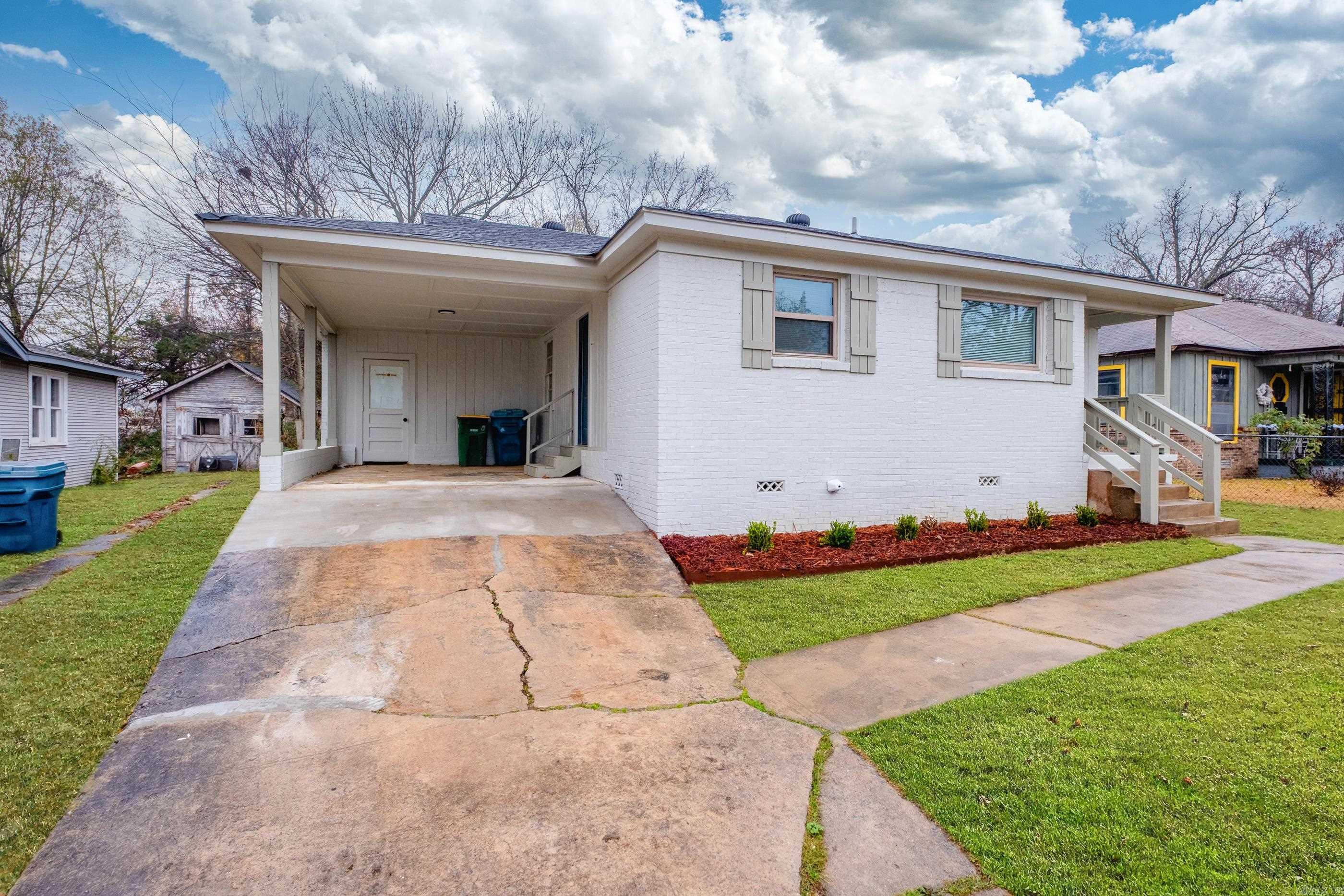 702 S Maple  Little Rock, AR