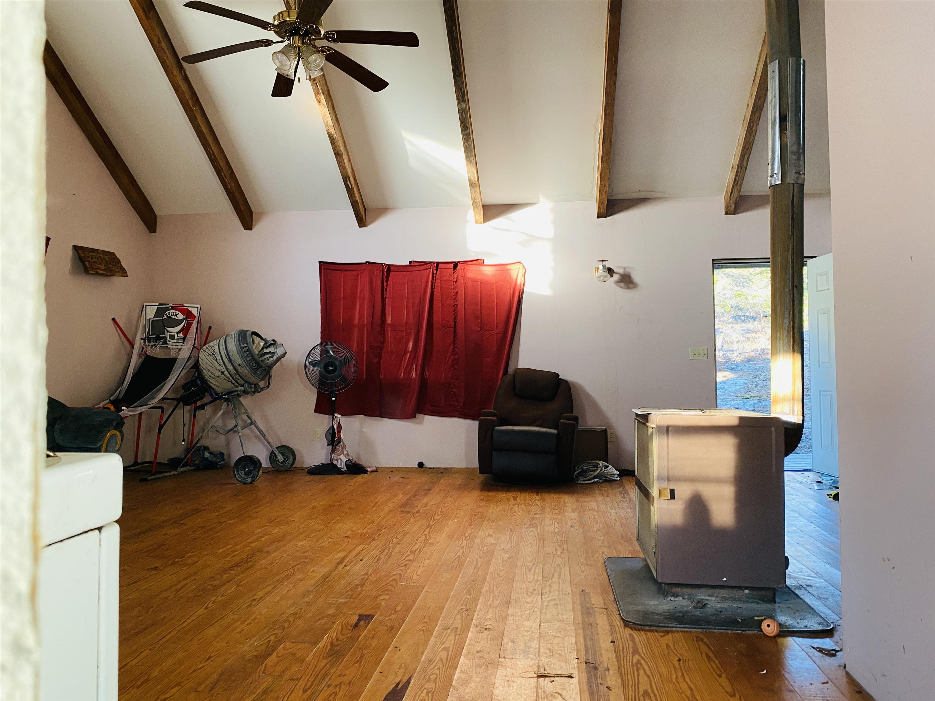 1019 Bartmess Road Calico Rock, AR 72519