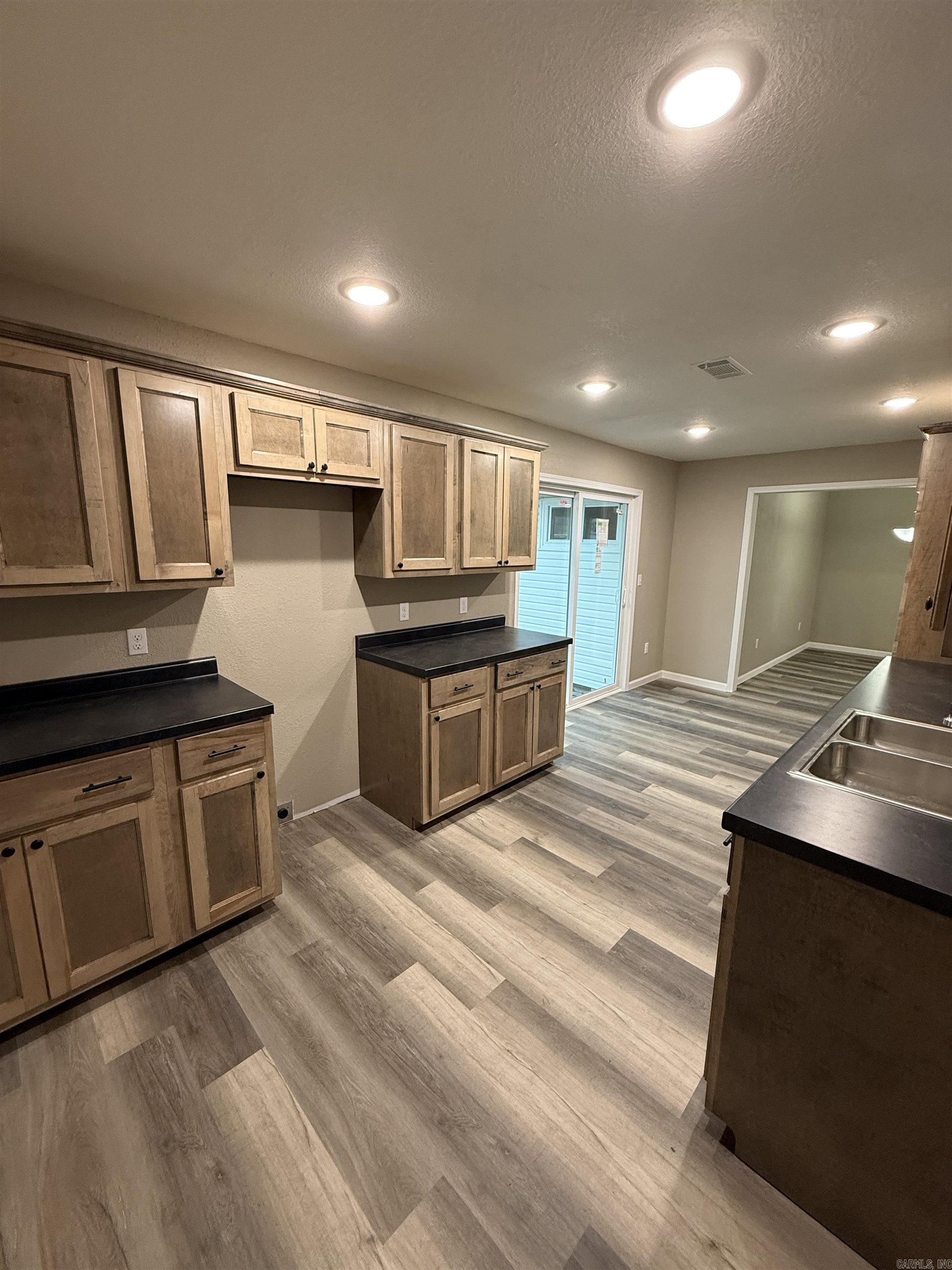 604 N 9 1/2  Paragould, AR