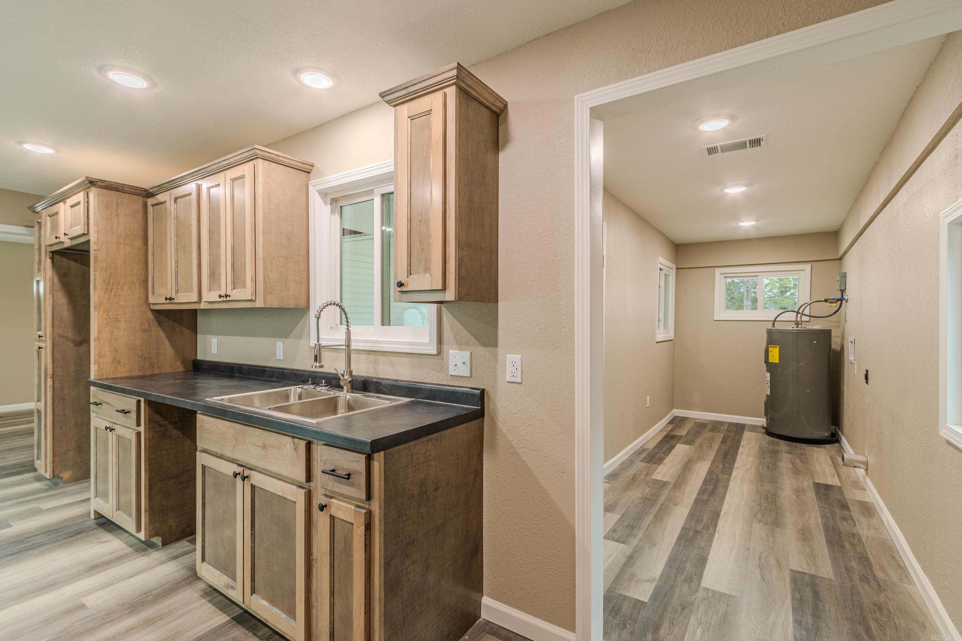 604 N 9 1/2  Paragould, AR