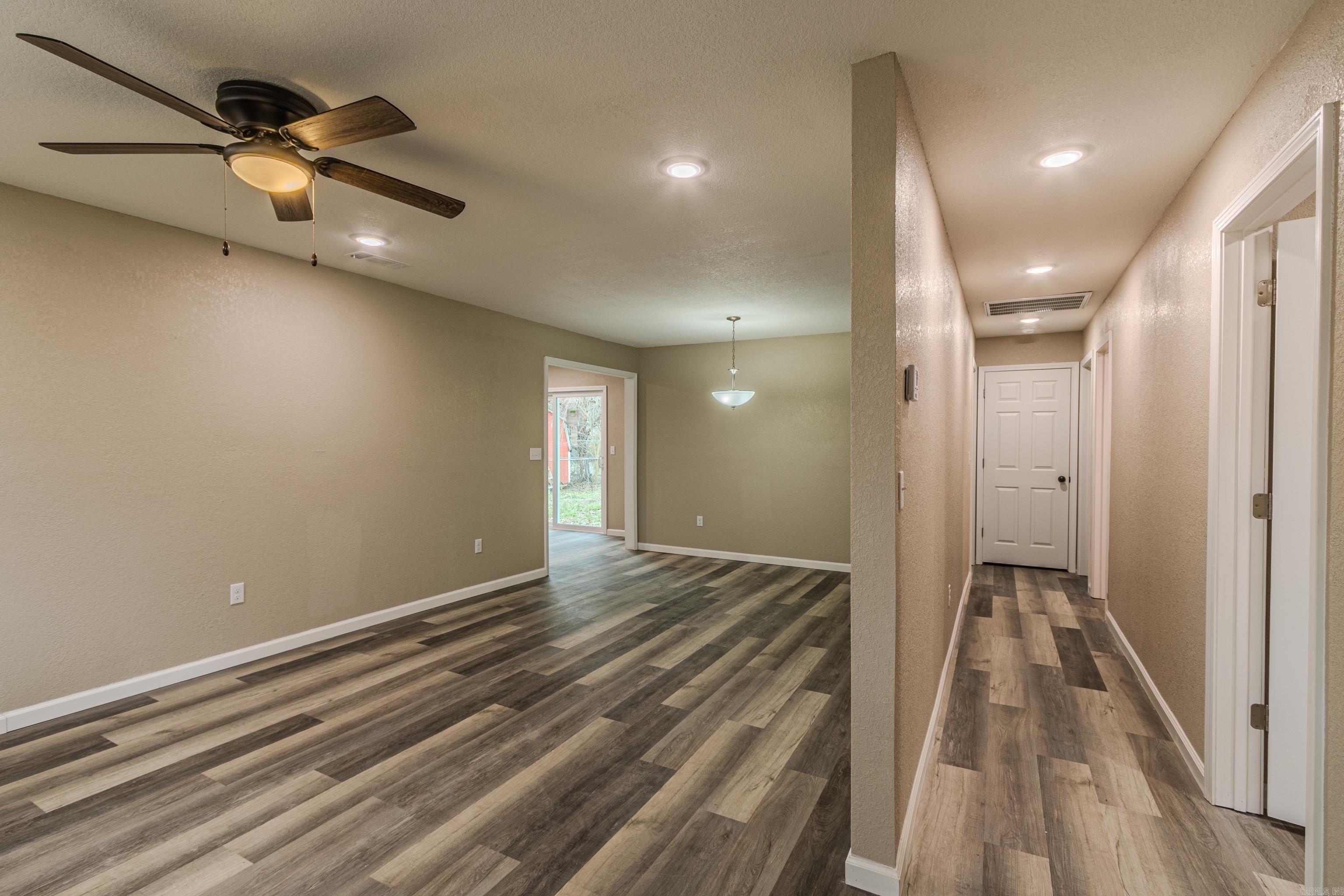 604 N 9 1/2  Paragould, AR