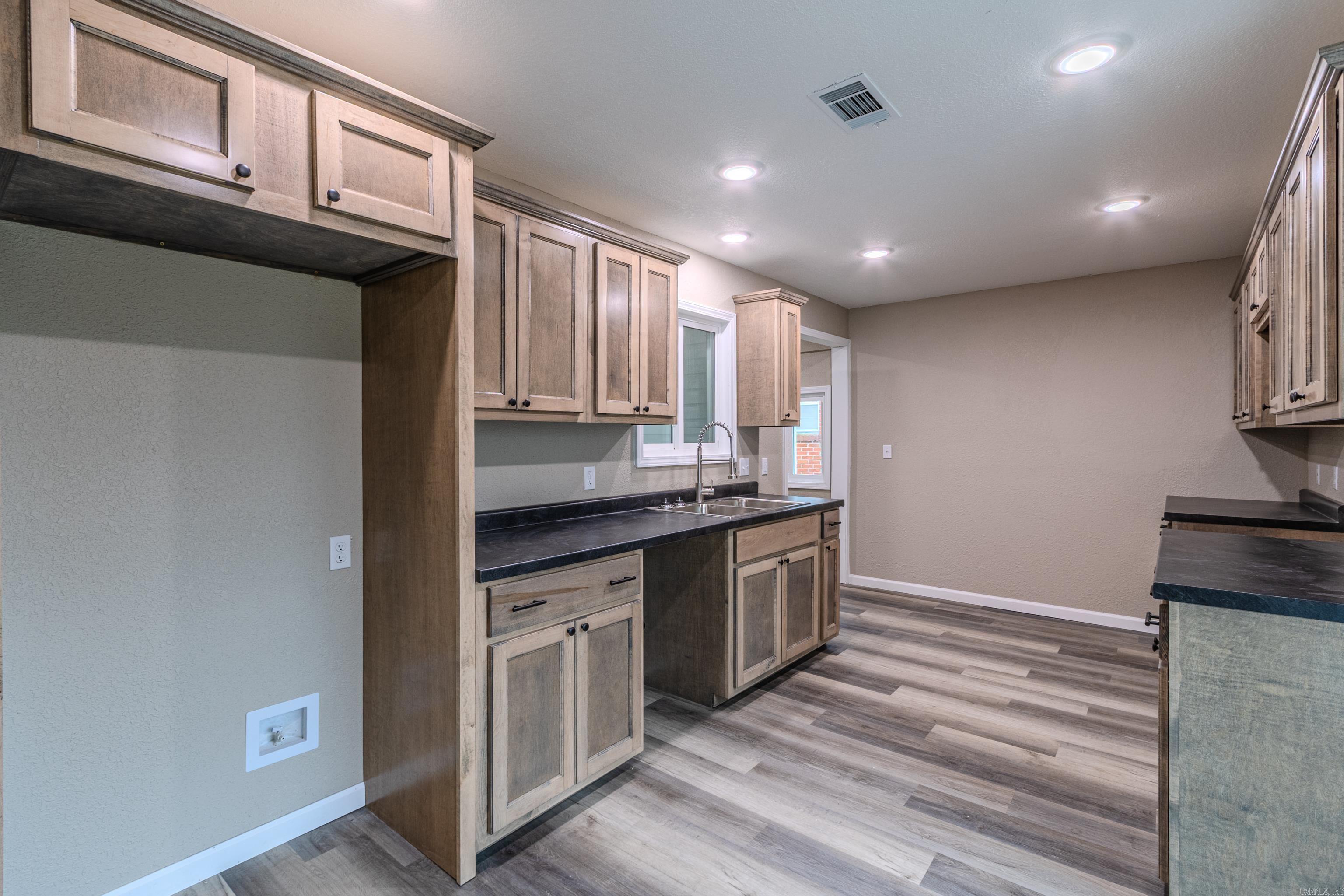 604 N 9 1/2  Paragould, AR