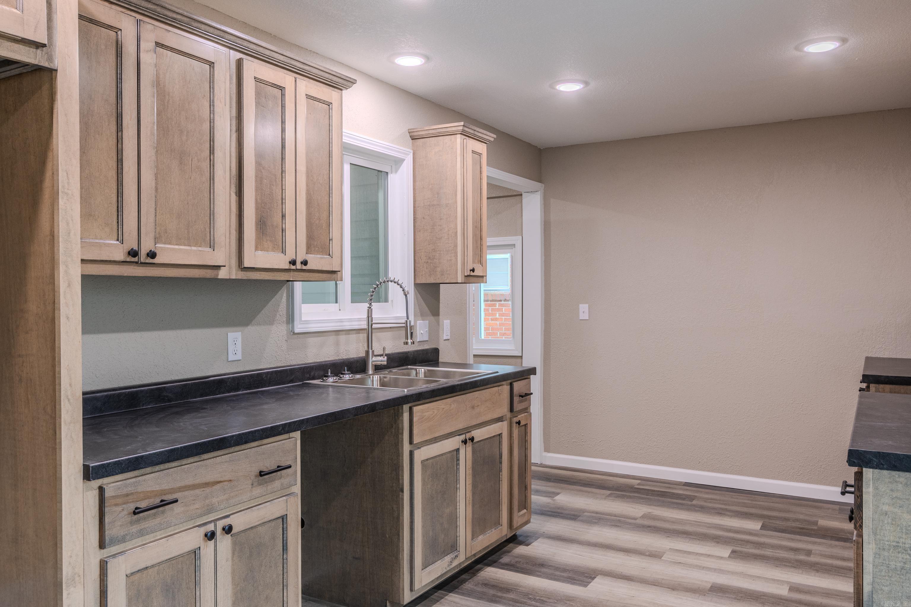 604 N 9 1/2  Paragould, AR