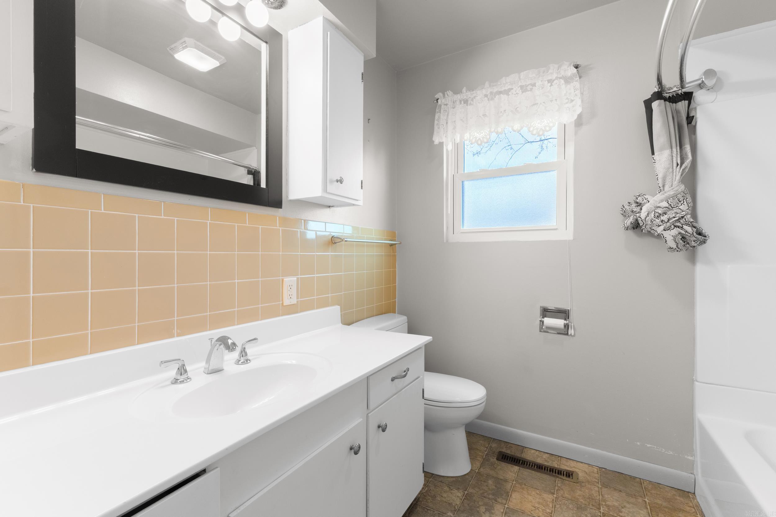 512 Ridgemont Way  Mountain Home, AR