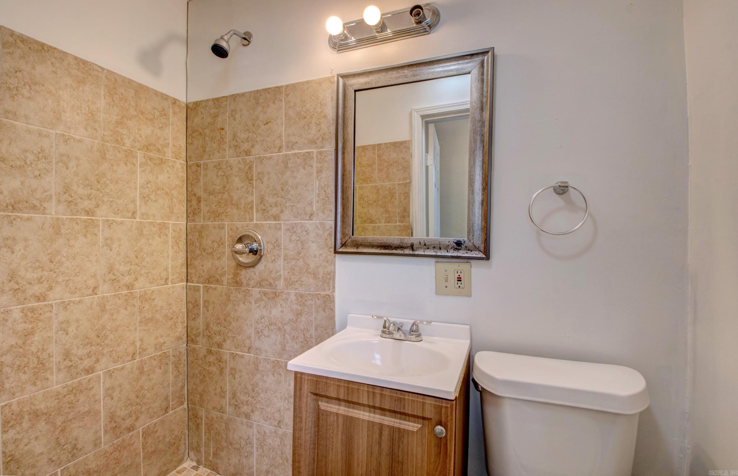 7100 Redwood  Little Rock, AR