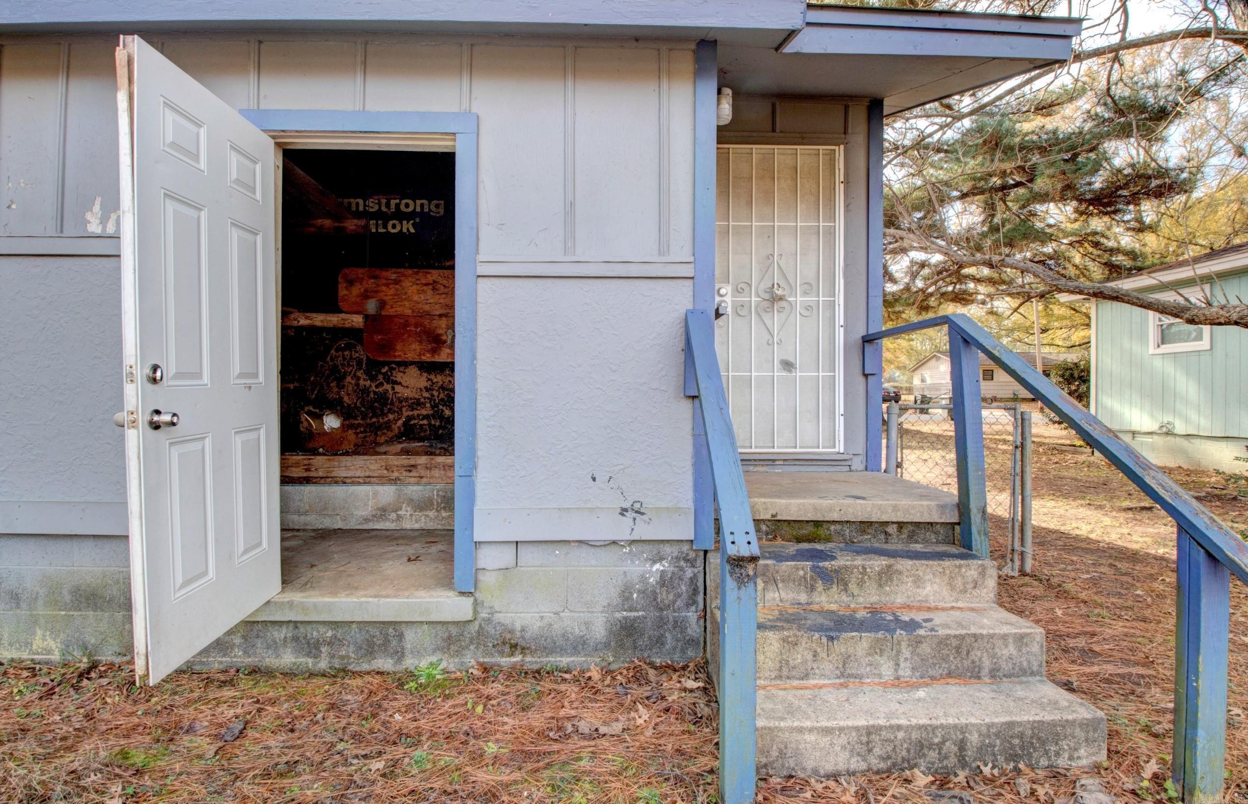 7100 Redwood  Little Rock, AR