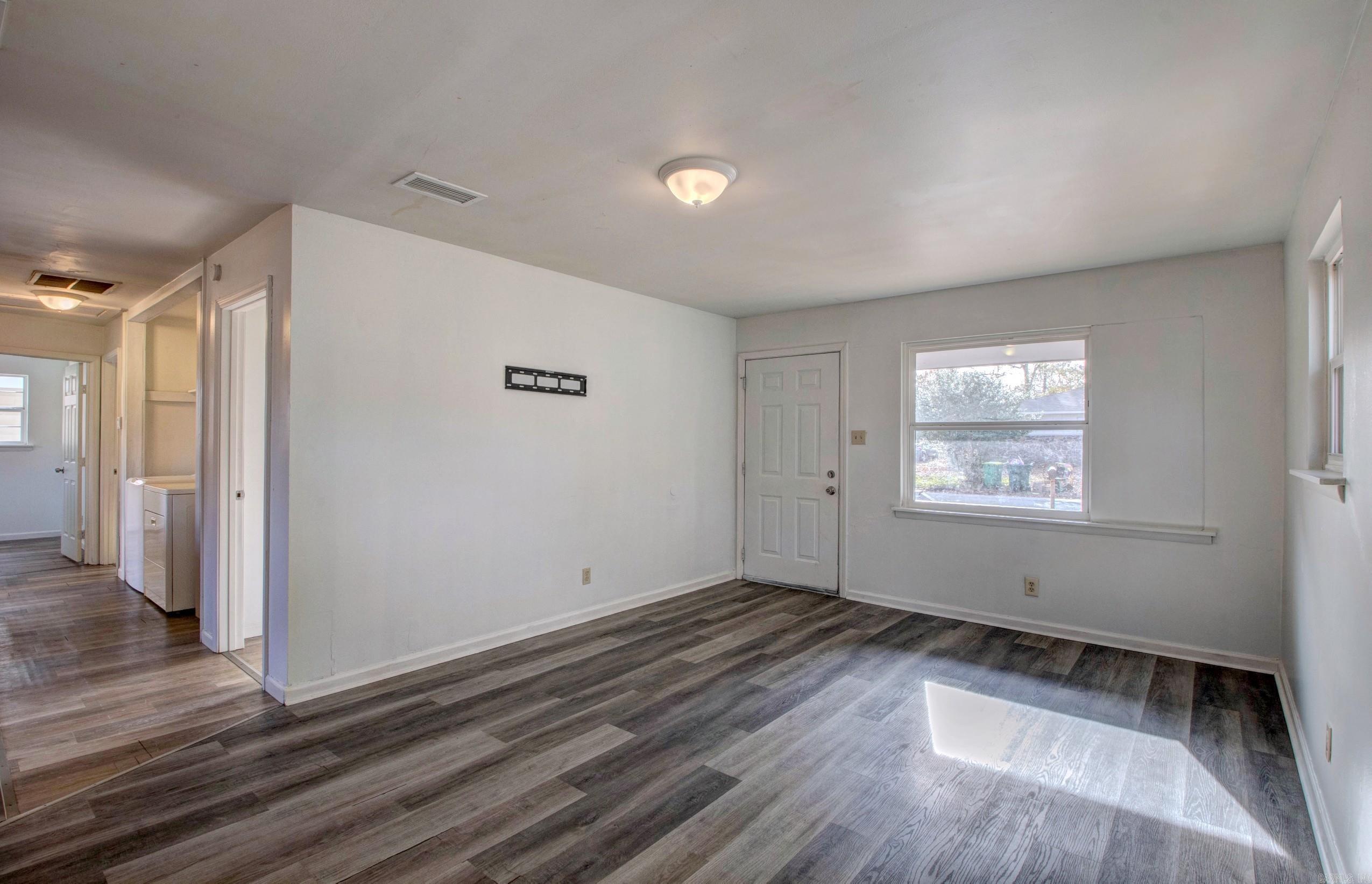 7100 Redwood  Little Rock, AR