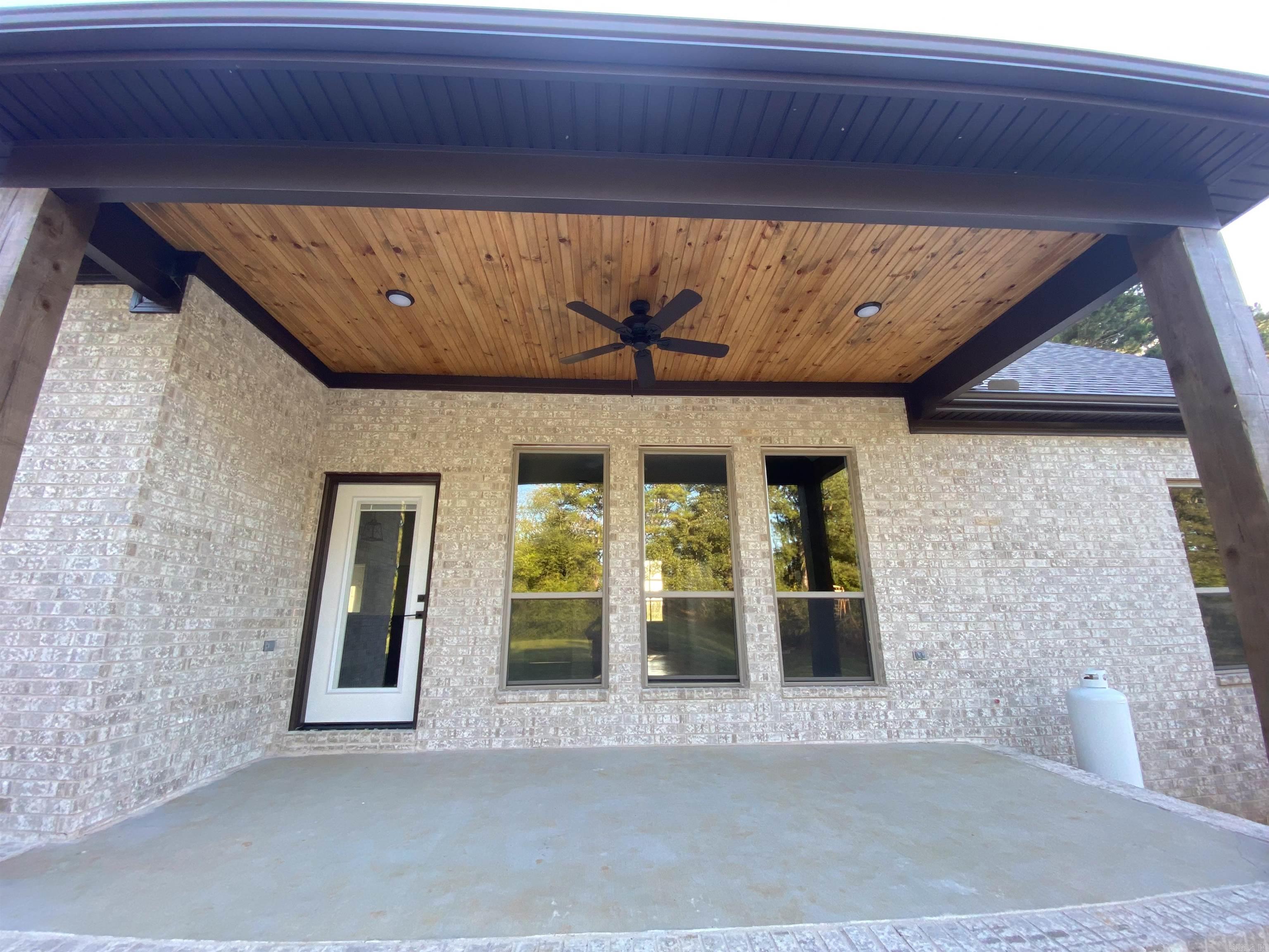 36 Church Circle Greenbrier, AR 72058