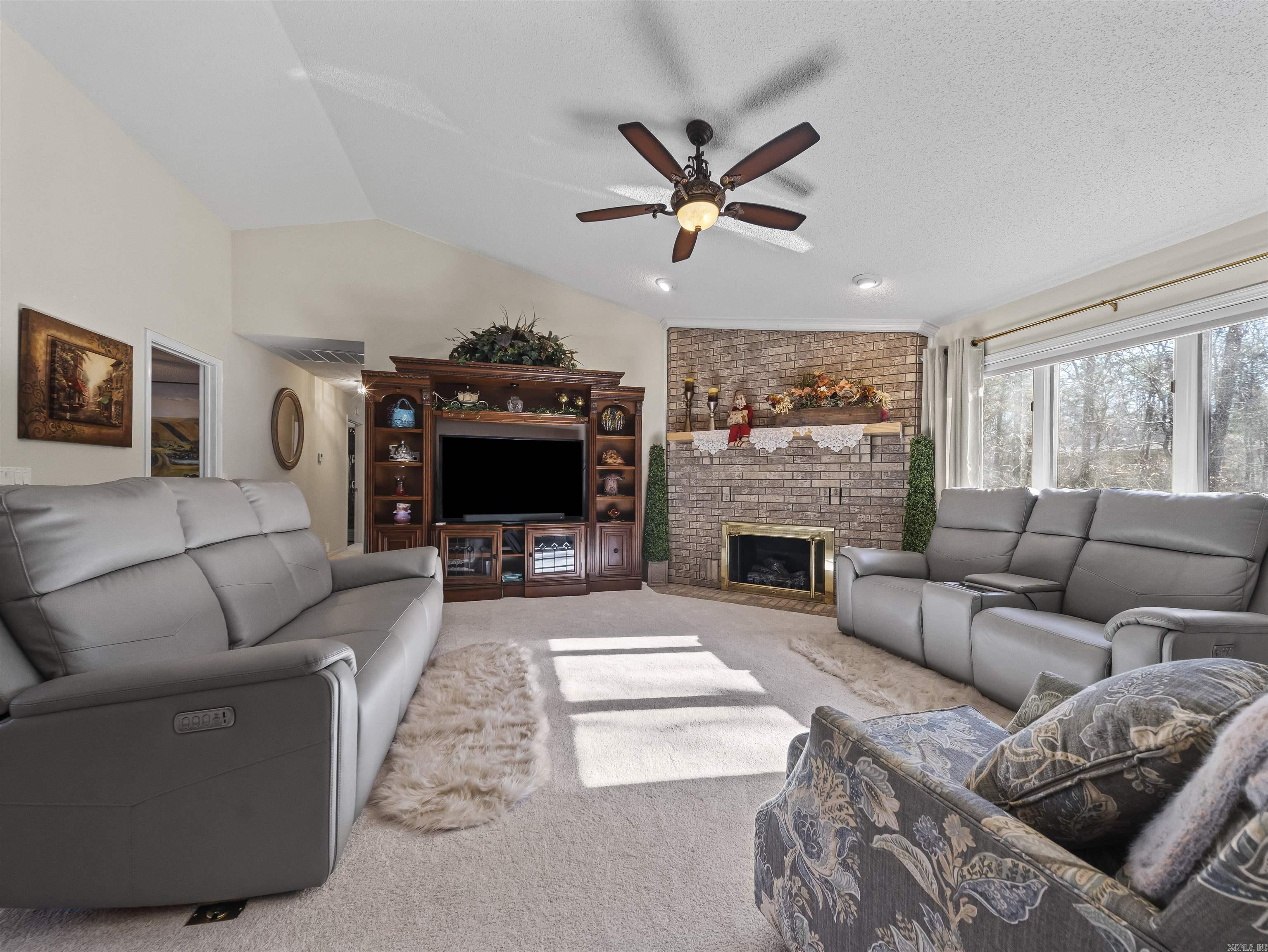 29 Resplandor Way Hot Springs Village, AR 71909