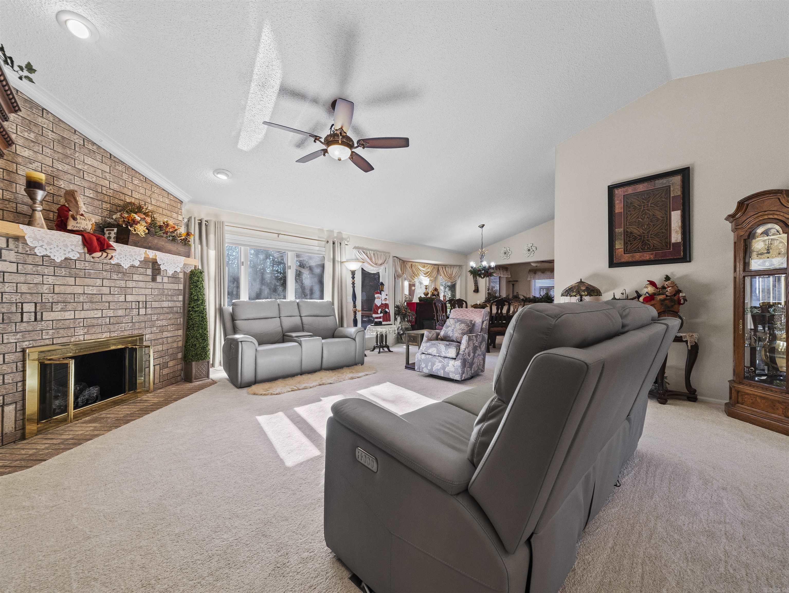 29 Resplandor Way Hot Springs Village, AR 71909