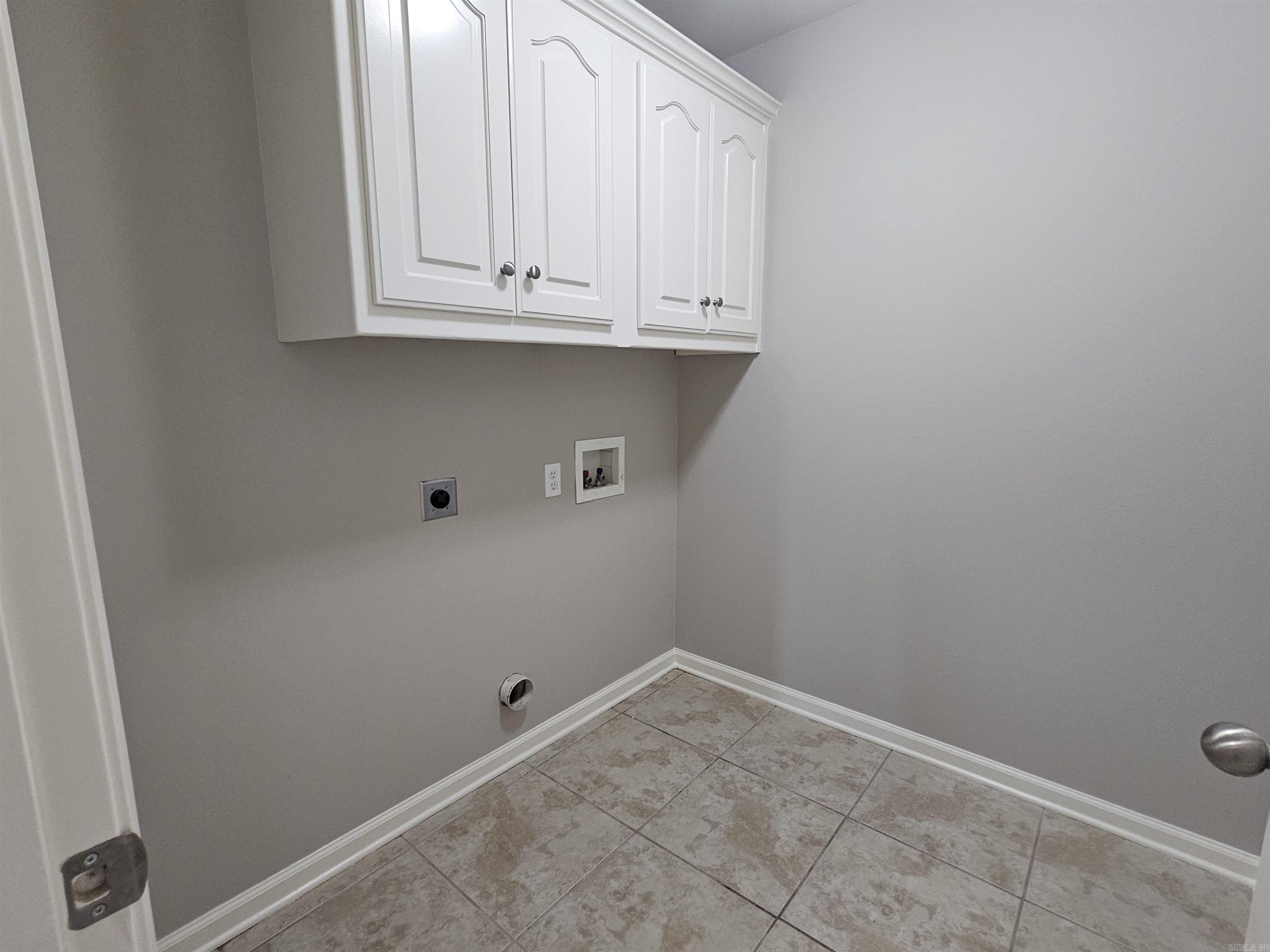 19 Chantileer Ln Ward, AR 72176