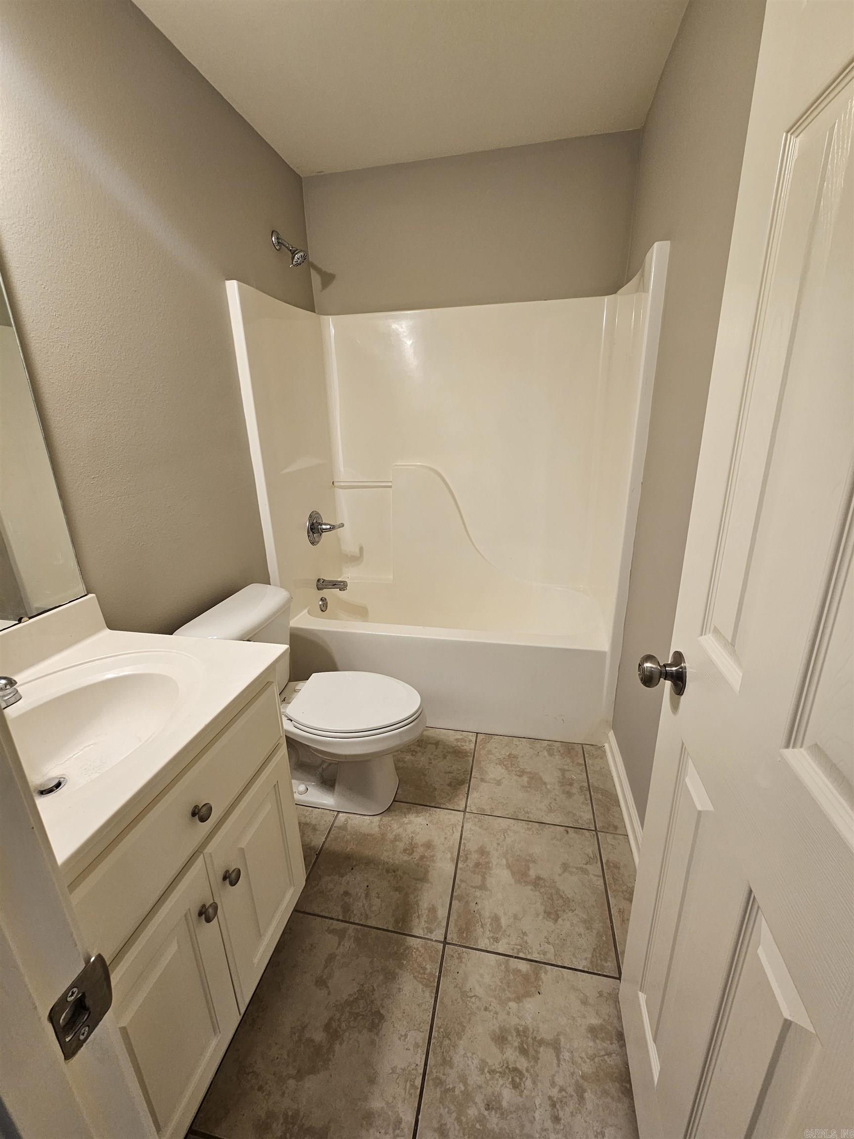 19 Chantileer Ln Ward, AR 72176