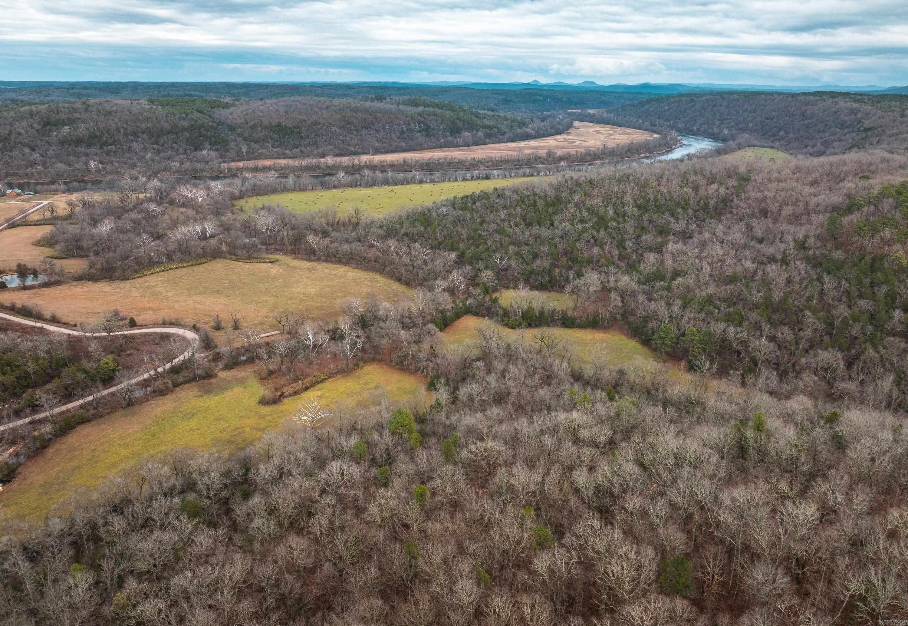 1245 CR 124  Calico Rock, AR