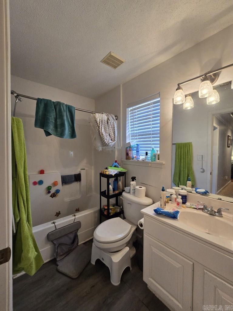 826 Bayou Vista Dr  Marion, AR