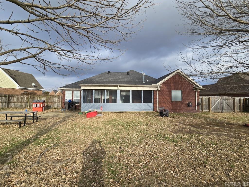 826 Bayou Vista Dr  Marion, AR